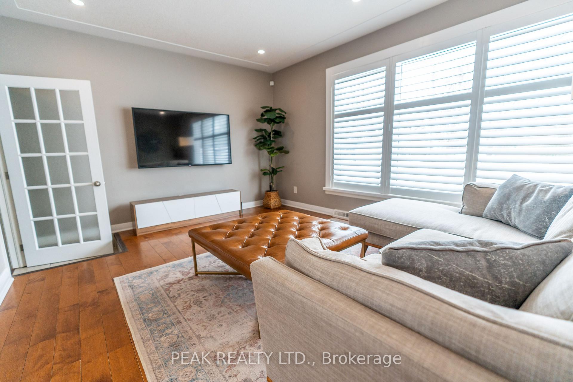 Photo 11 of 538 Dunbar Road, Kitchener — HOMEH
