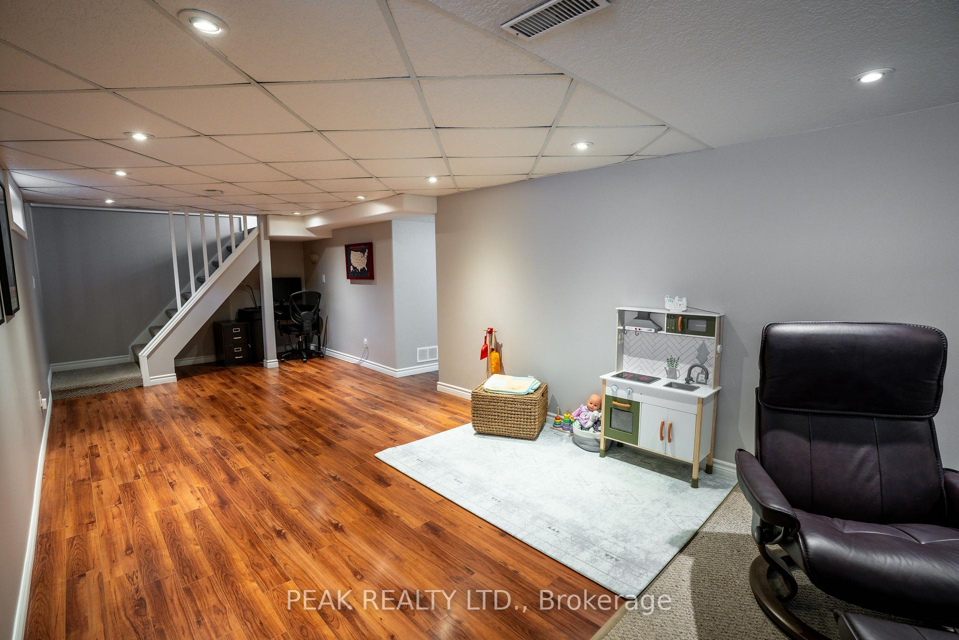 Photo 30 of 538 Dunbar Road, Kitchener — HOMEH
