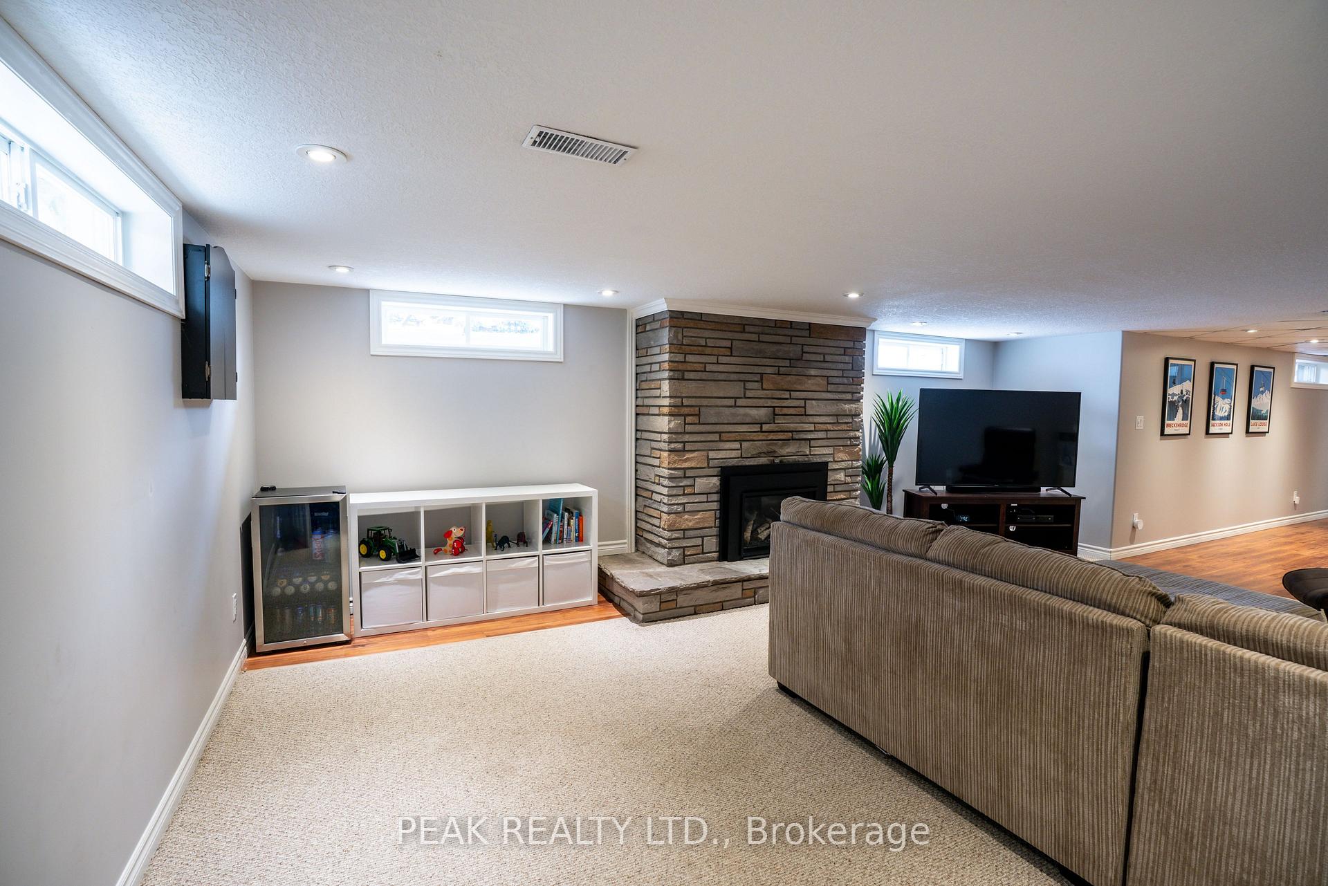 Photo 34 of 538 Dunbar Road, Kitchener — HOMEH