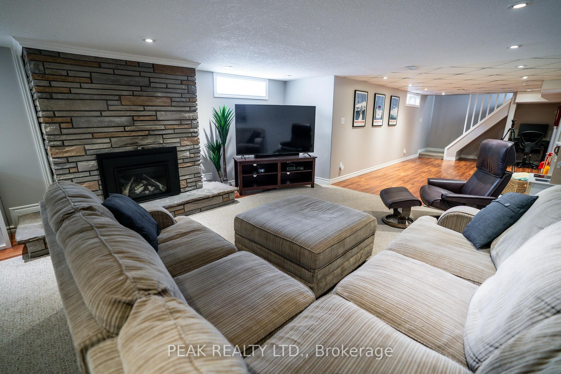 Photo 35 of 538 Dunbar Road, Kitchener — HOMEH