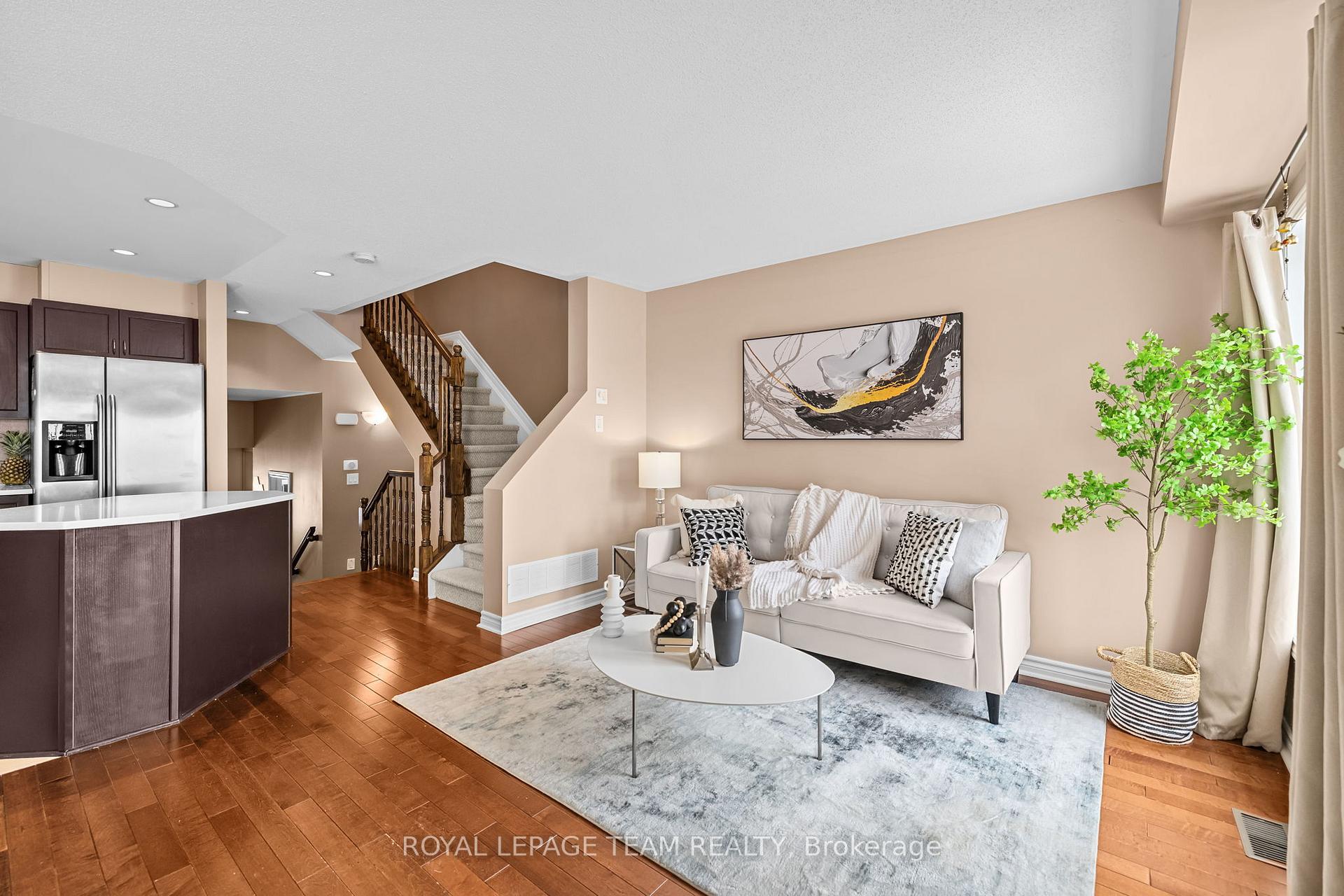 Photo 6 of 253 Catamount Court, Ottawa, Kanata - Emerald Meadows/Trailwest — HOMEH