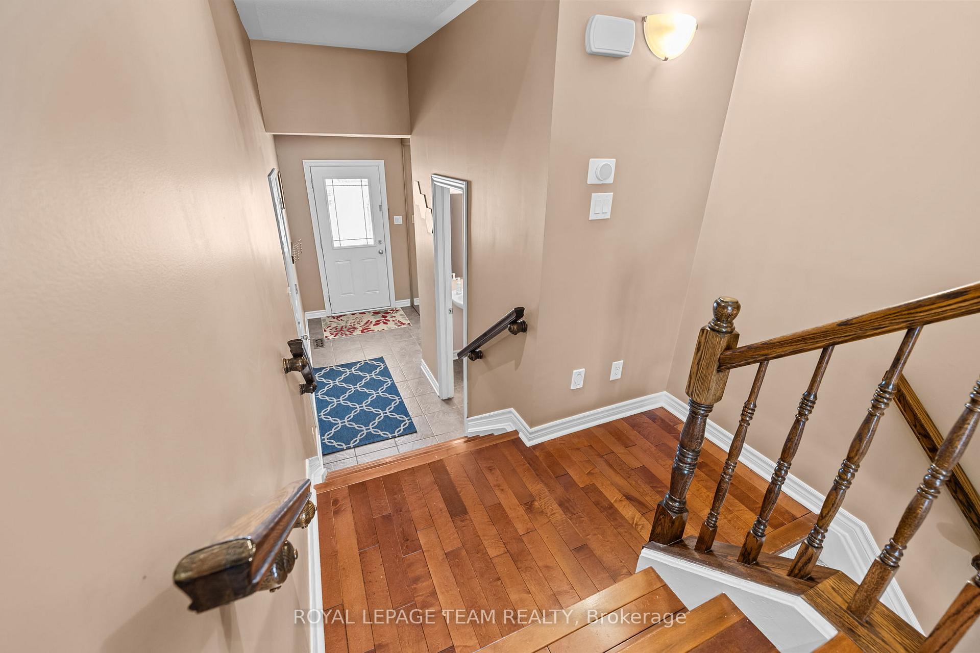 Photo 15 of 253 Catamount Court, Ottawa, Kanata - Emerald Meadows/Trailwest — HOMEH