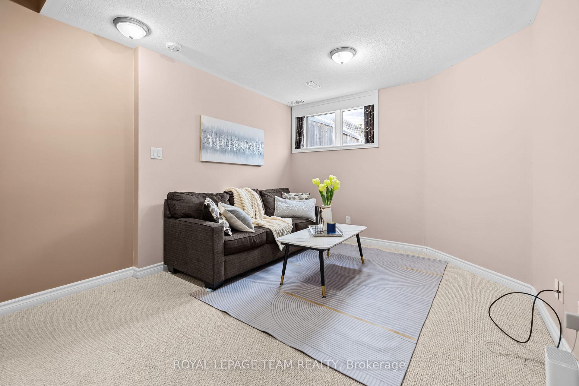 Photo 25 of 253 Catamount Court, Ottawa, Kanata - Emerald Meadows/Trailwest — HOMEH