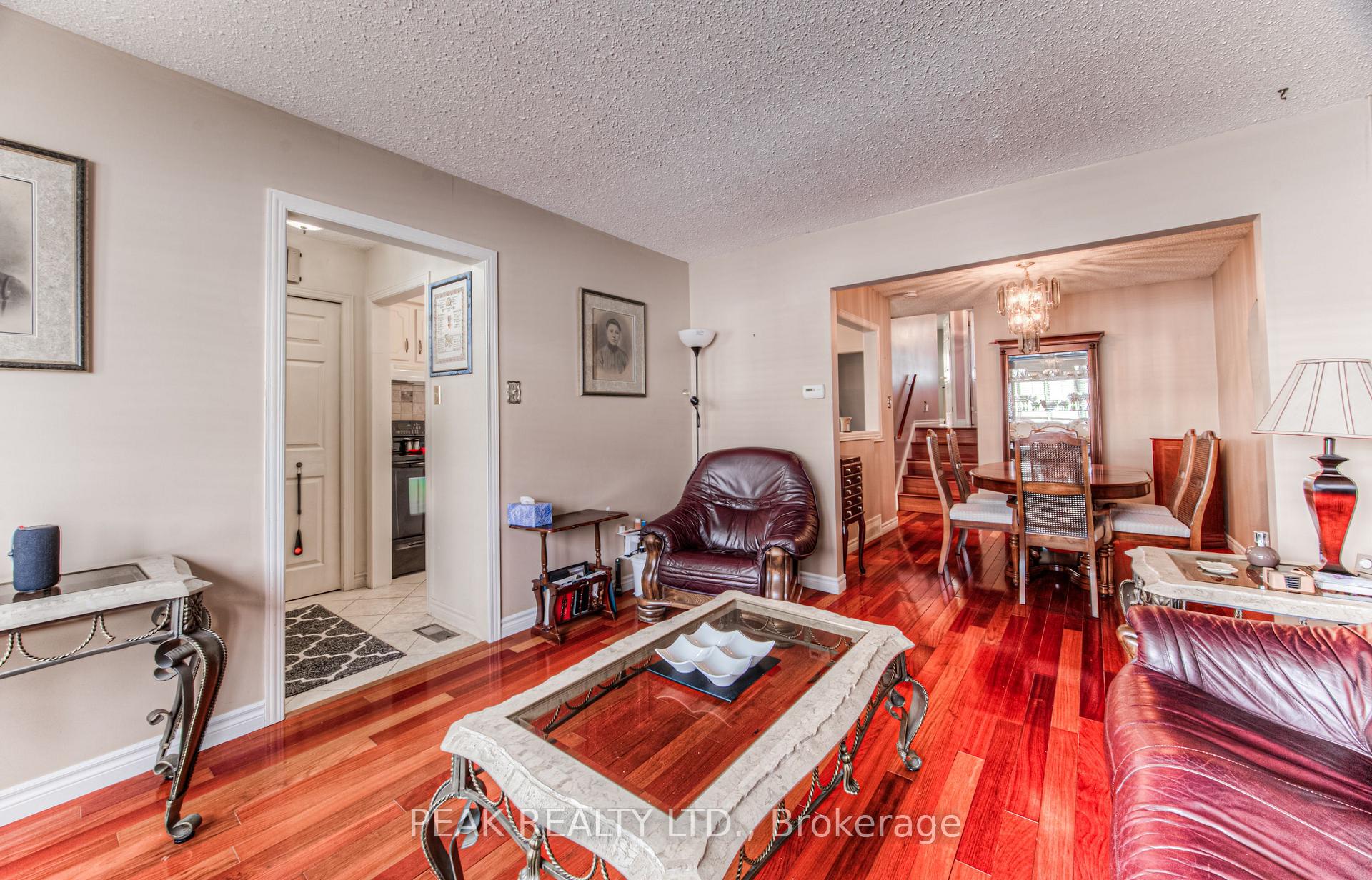 Photo 7 of 93 Uxbridge Crescent, Kitchener — HOMEH