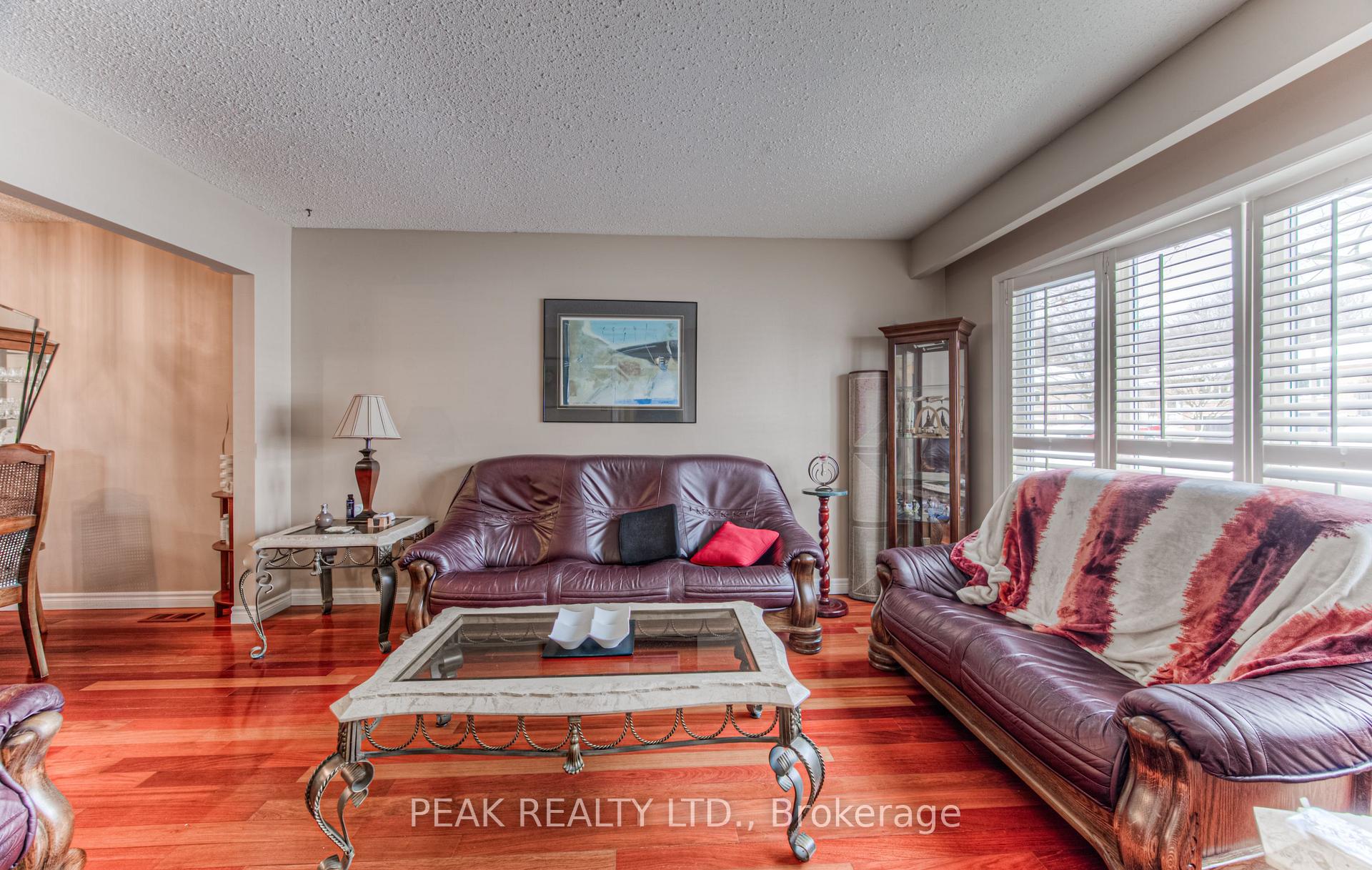 Photo 9 of 93 Uxbridge Crescent, Kitchener — HOMEH