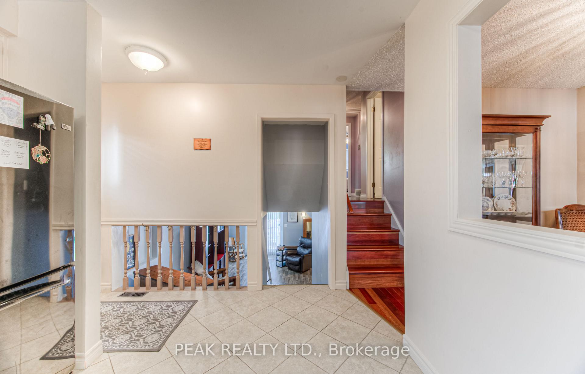 Photo 16 of 93 Uxbridge Crescent, Kitchener — HOMEH