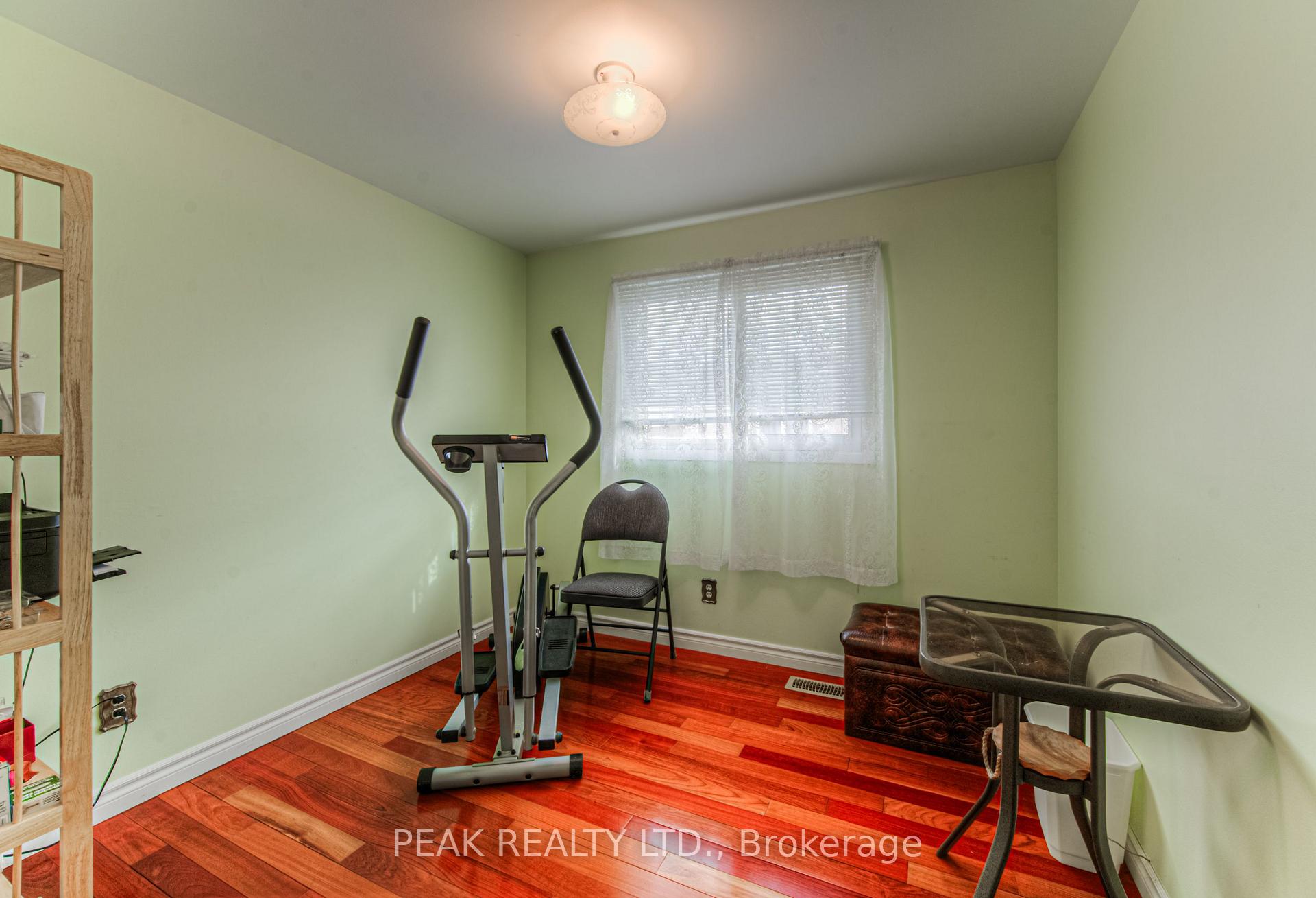 Photo 21 of 93 Uxbridge Crescent, Kitchener — HOMEH