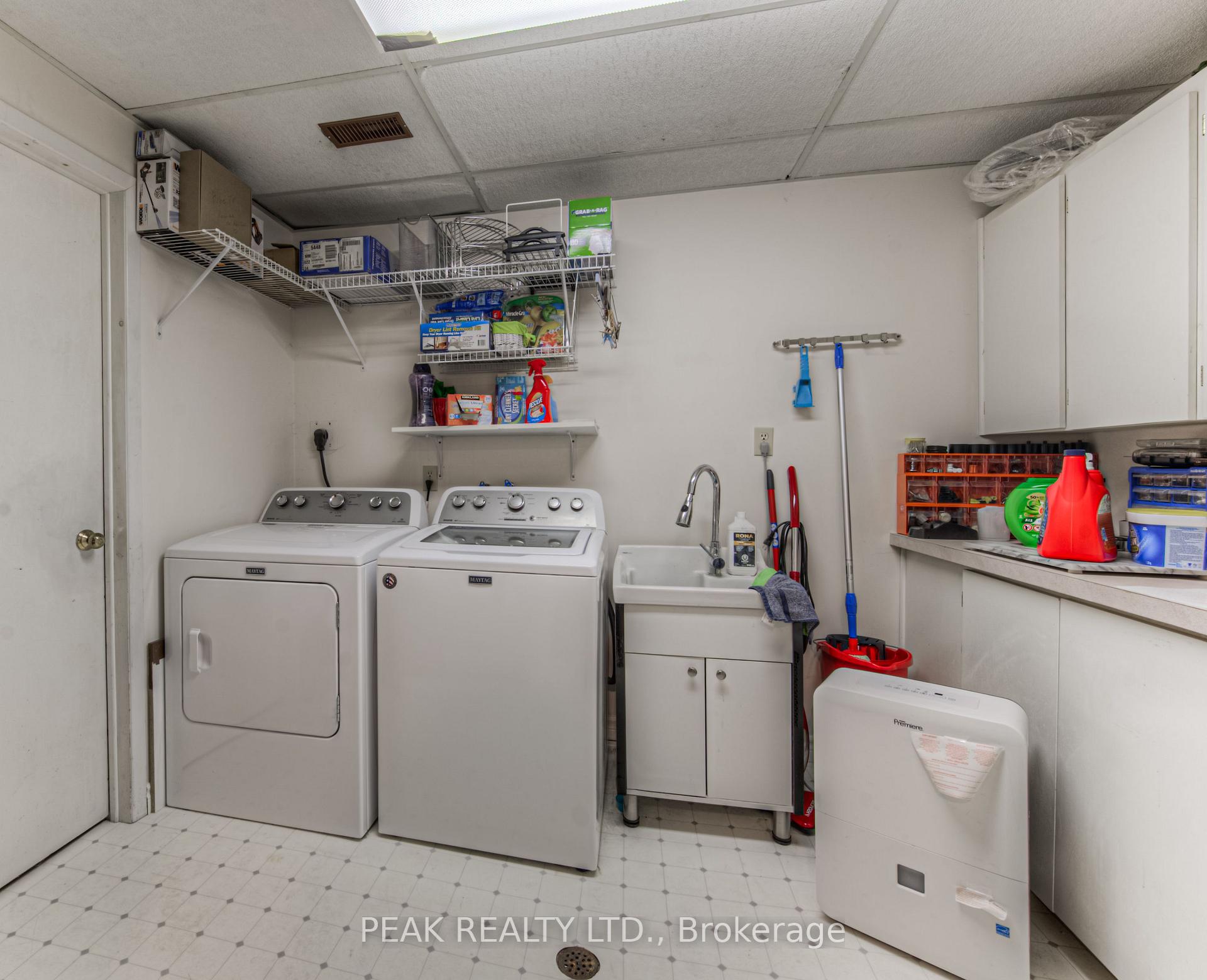 Photo 28 of 93 Uxbridge Crescent, Kitchener — HOMEH