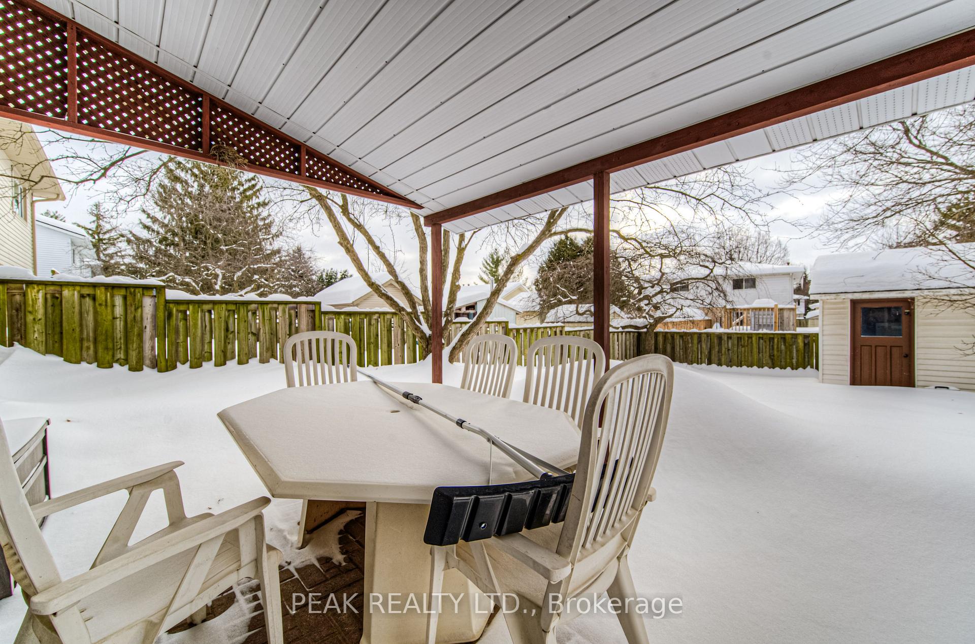 Photo 34 of 93 Uxbridge Crescent, Kitchener — HOMEH