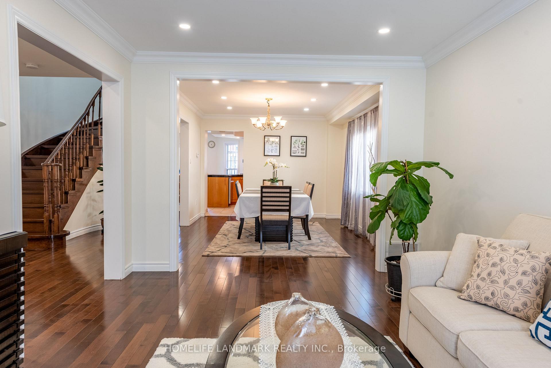 Photo 7 of 537 Raymerville Drive, Markham, Raymerville — HOMEH