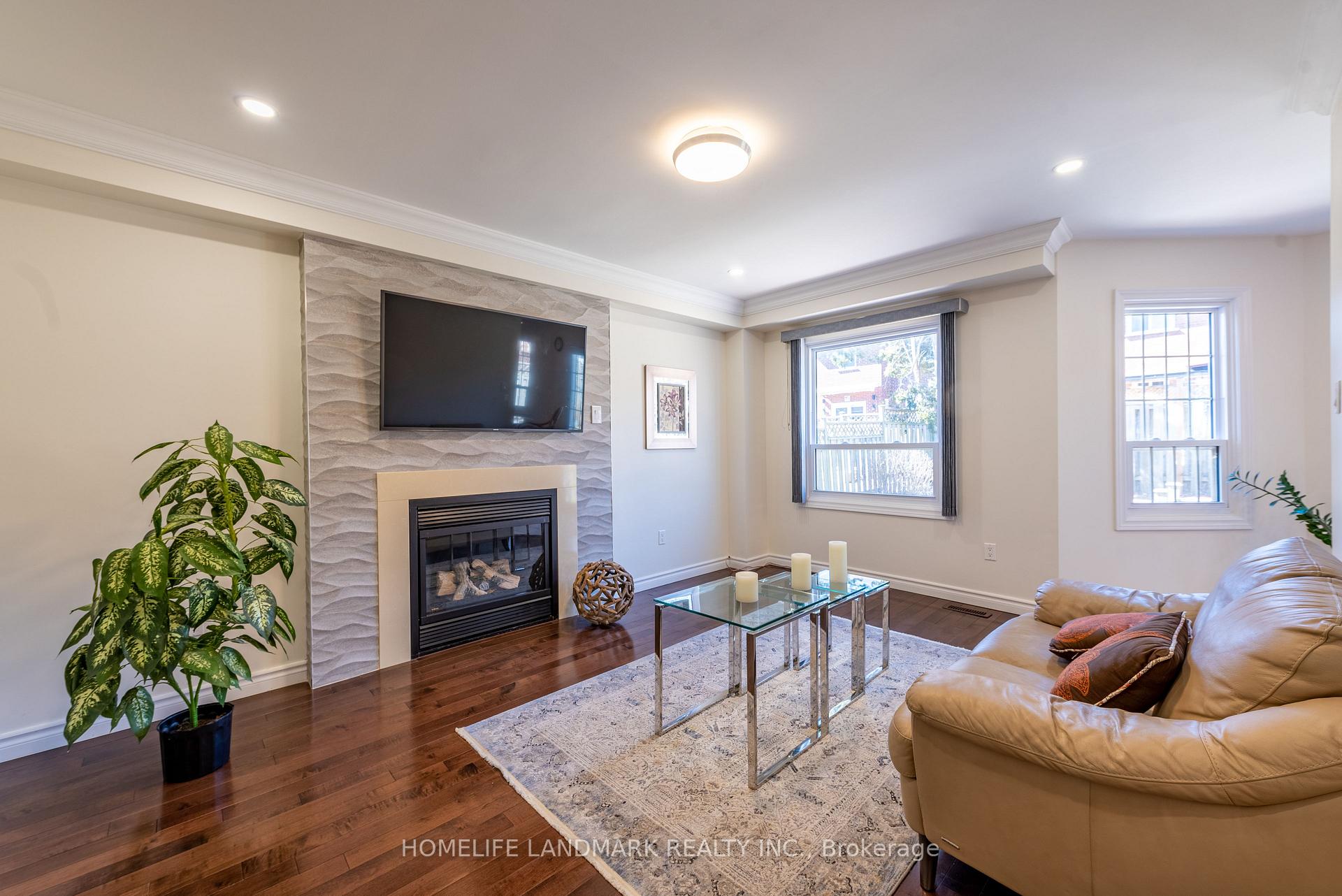 Photo 13 of 537 Raymerville Drive, Markham, Raymerville — HOMEH