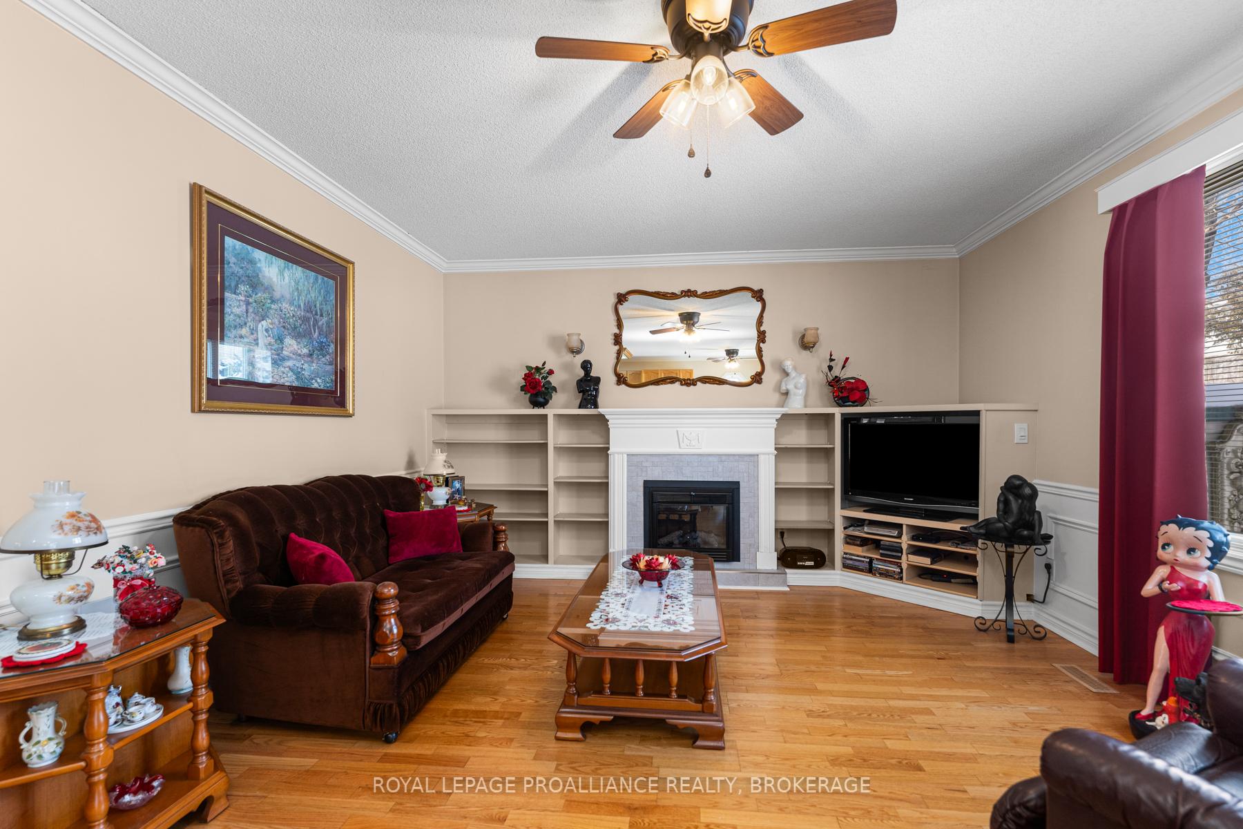 Photo 12 of 922 Lombardy Street, Kingston, South of Taylor-Kidd Blvd — HOMEH