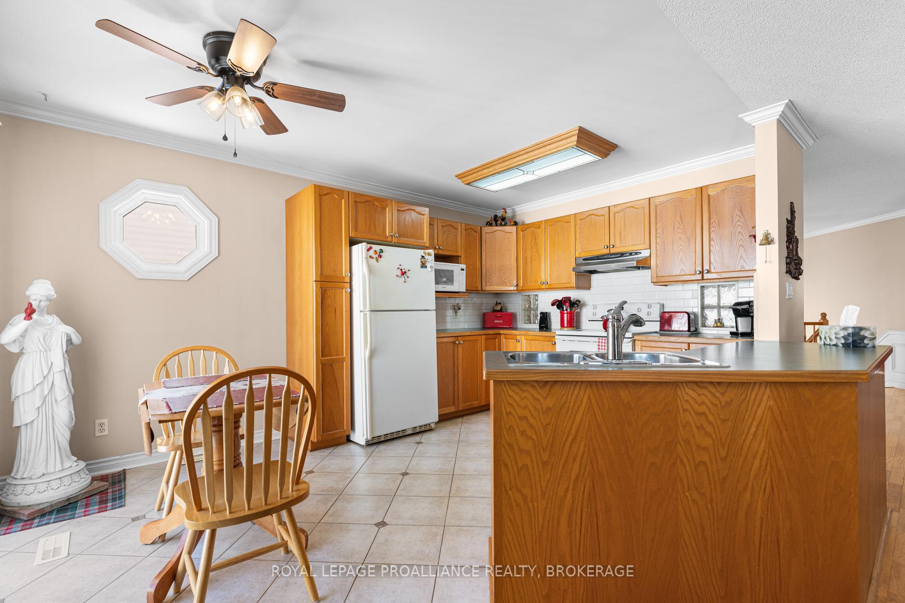 Photo 15 of 922 Lombardy Street, Kingston, South of Taylor-Kidd Blvd — HOMEH