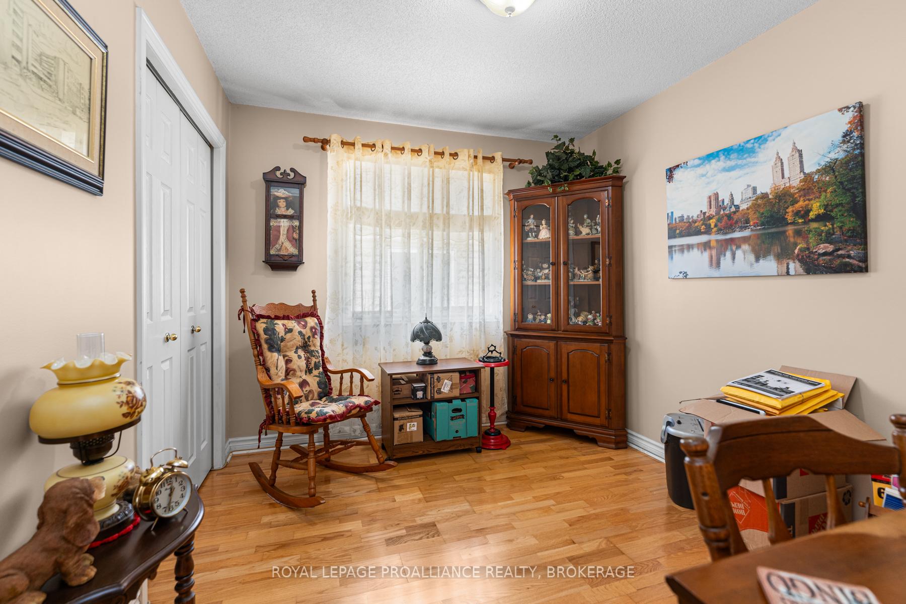 Photo 22 of 922 Lombardy Street, Kingston, South of Taylor-Kidd Blvd — HOMEH