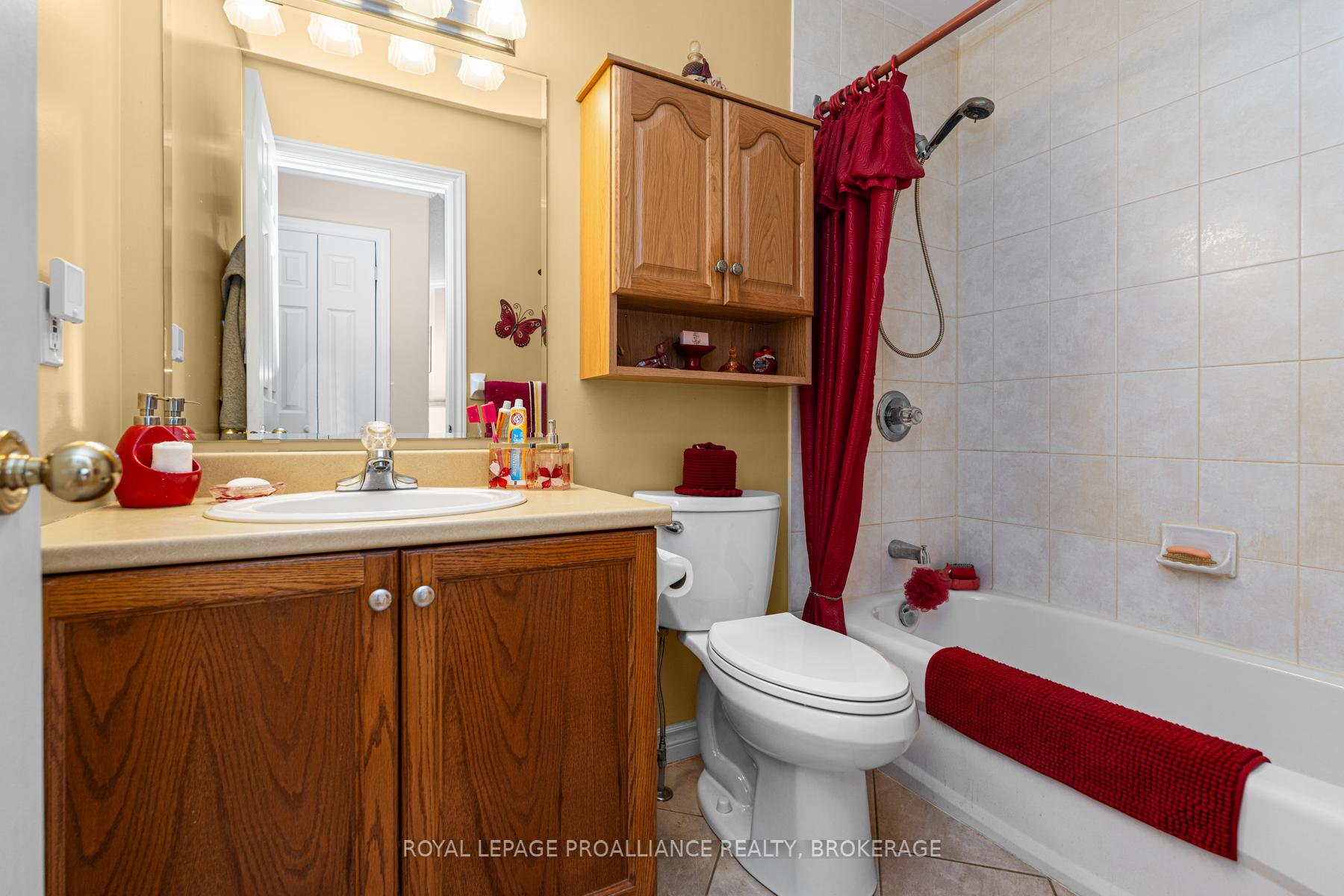 Photo 30 of 922 Lombardy Street, Kingston, South of Taylor-Kidd Blvd — HOMEH