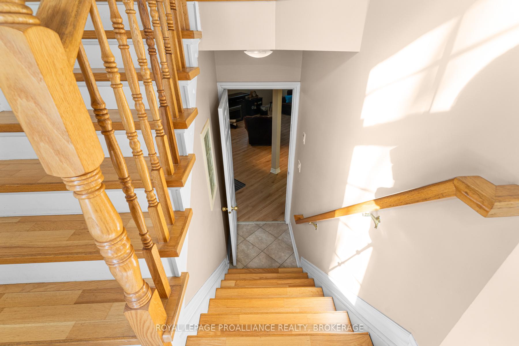 Photo 32 of 922 Lombardy Street, Kingston, South of Taylor-Kidd Blvd — HOMEH