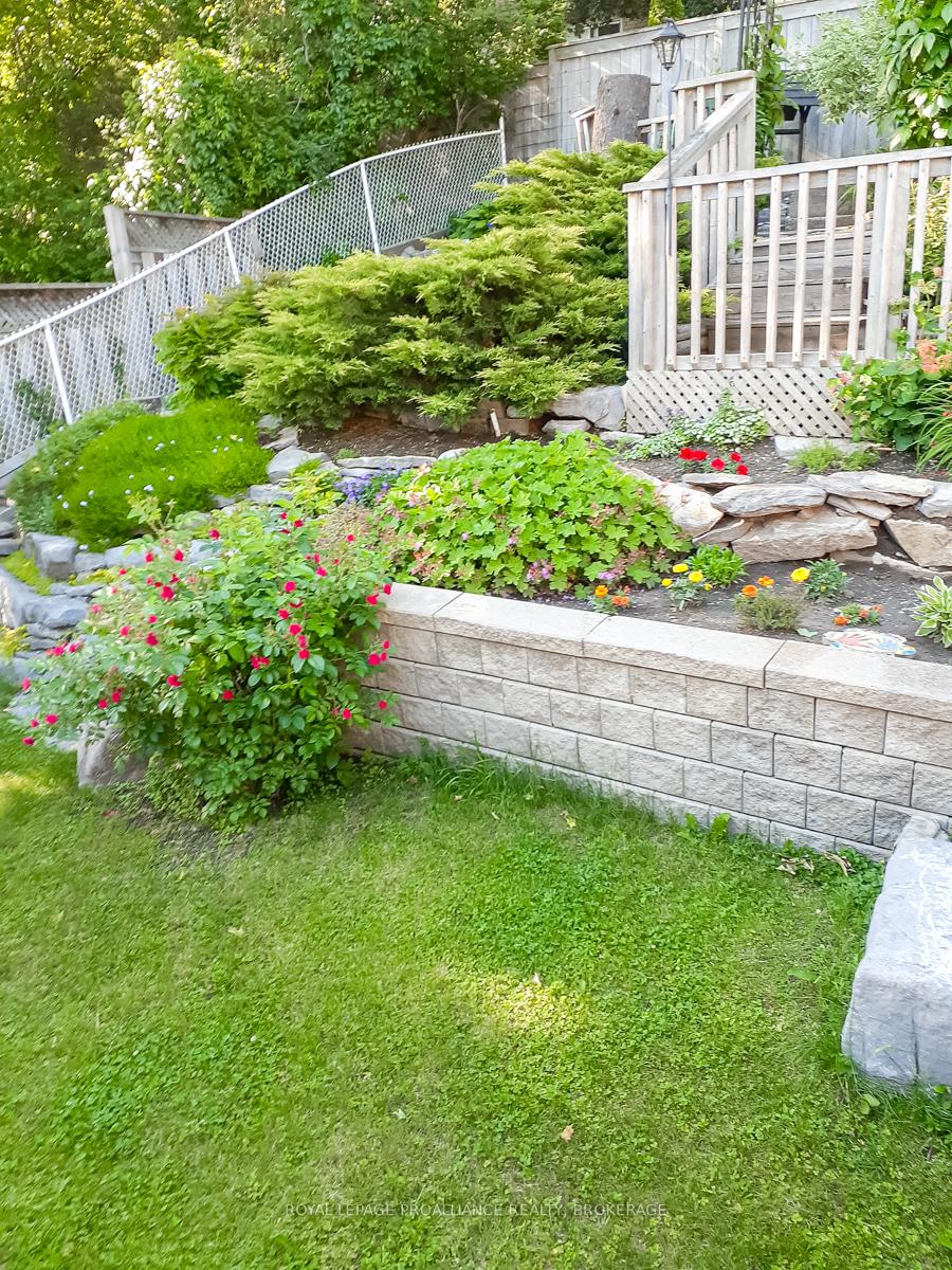 Photo 44 of 922 Lombardy Street, Kingston, South of Taylor-Kidd Blvd — HOMEH