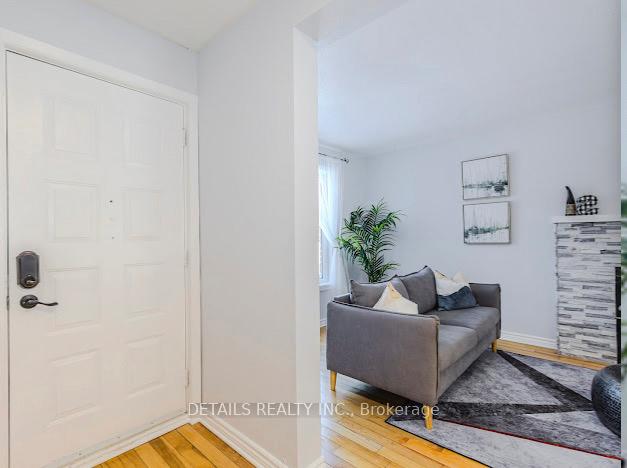 Photo 5 of 376 Pickford Drive, Ottawa, Kanata - Katimavik — HOMEH