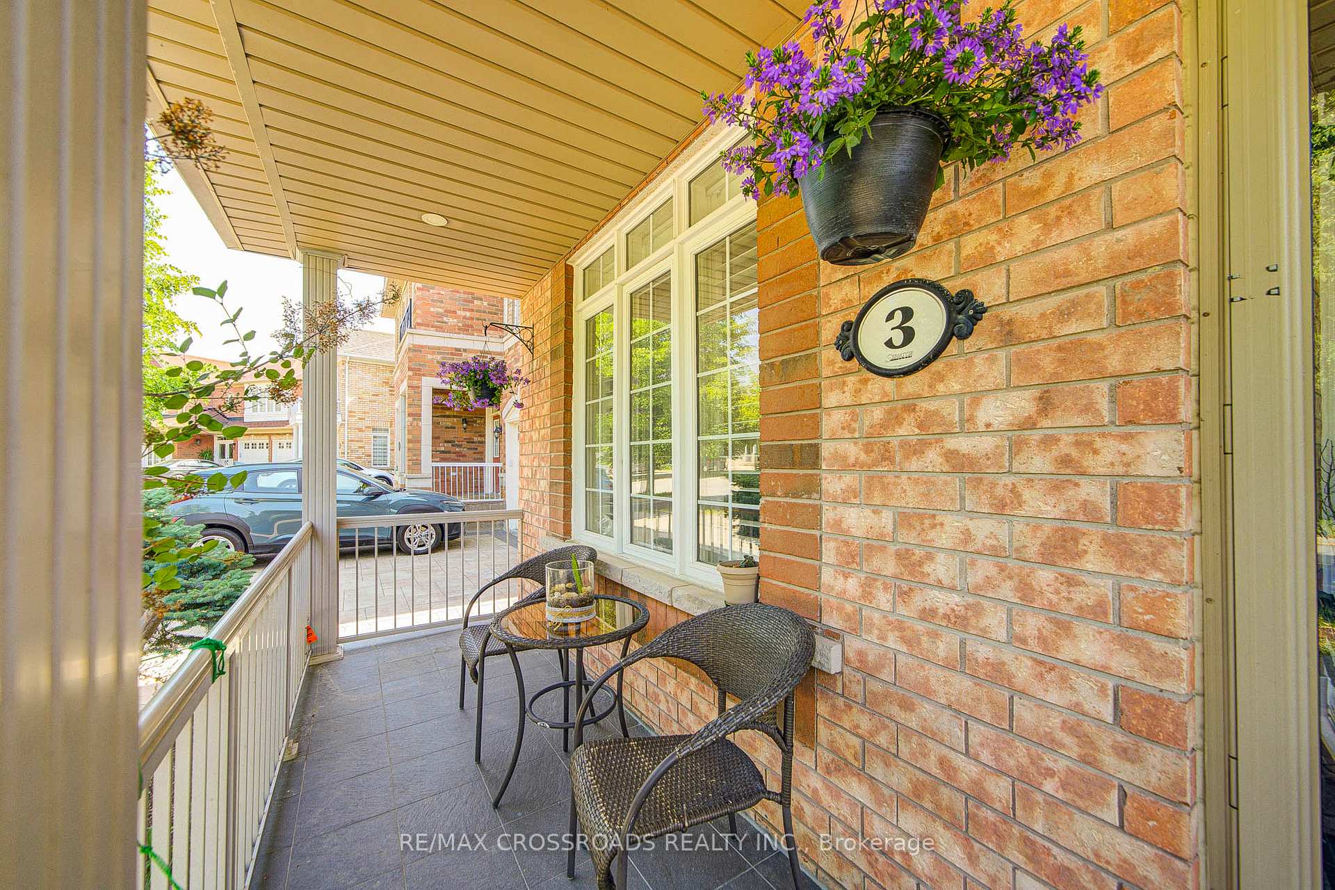 Photo 2 of 3 Park Place Drive, Markham, Greensborough — HOMEH