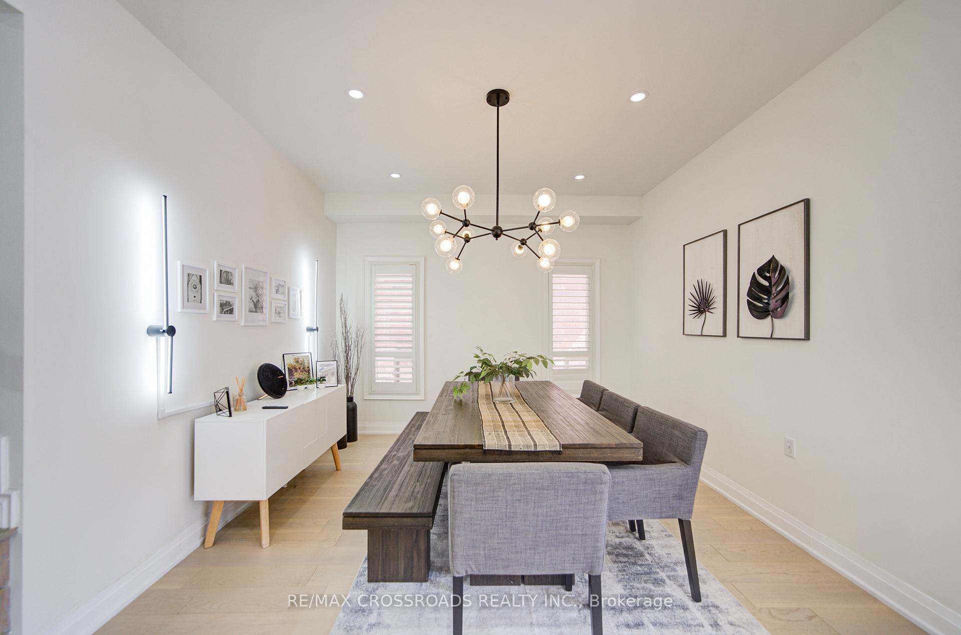 Photo 7 of 3 Park Place Drive, Markham, Greensborough — HOMEH