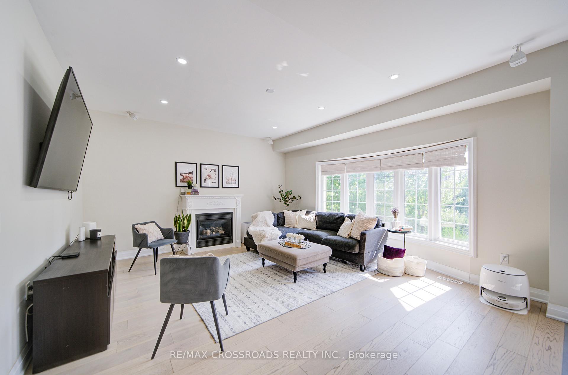 Photo 8 of 3 Park Place Drive, Markham, Greensborough — HOMEH