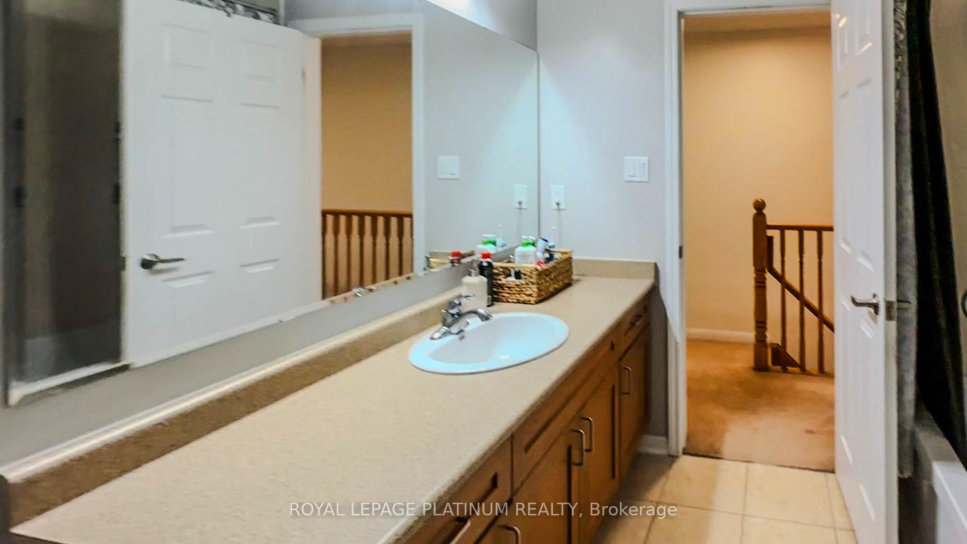 Photo 10 of 471 Dalhousie Gate, Milton, Willmott — HOMEH
