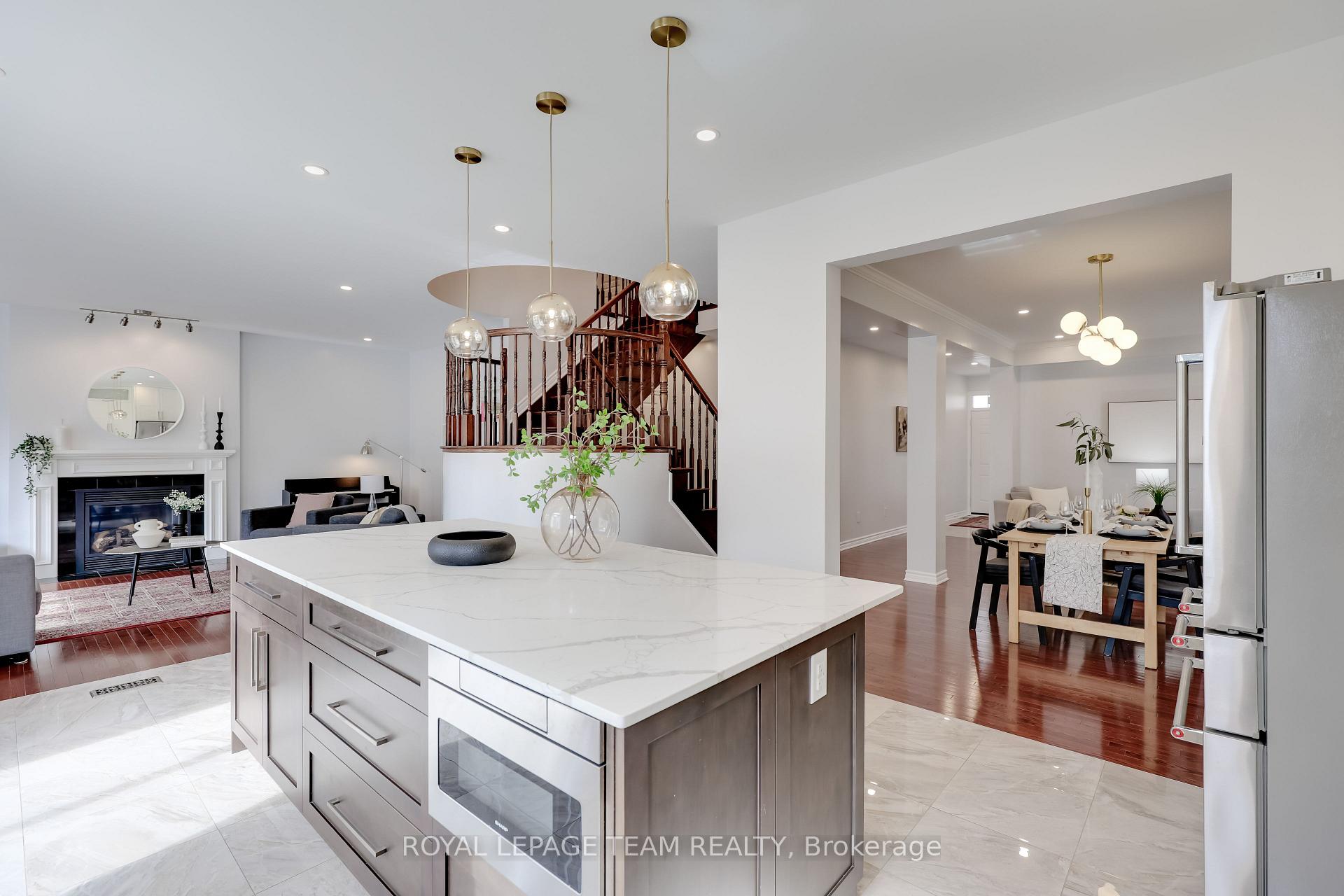 Photo 12 of 606 Miro Way, Ottawa, Kanata - Kanata Lakes/Heritage Hills — HOMEH