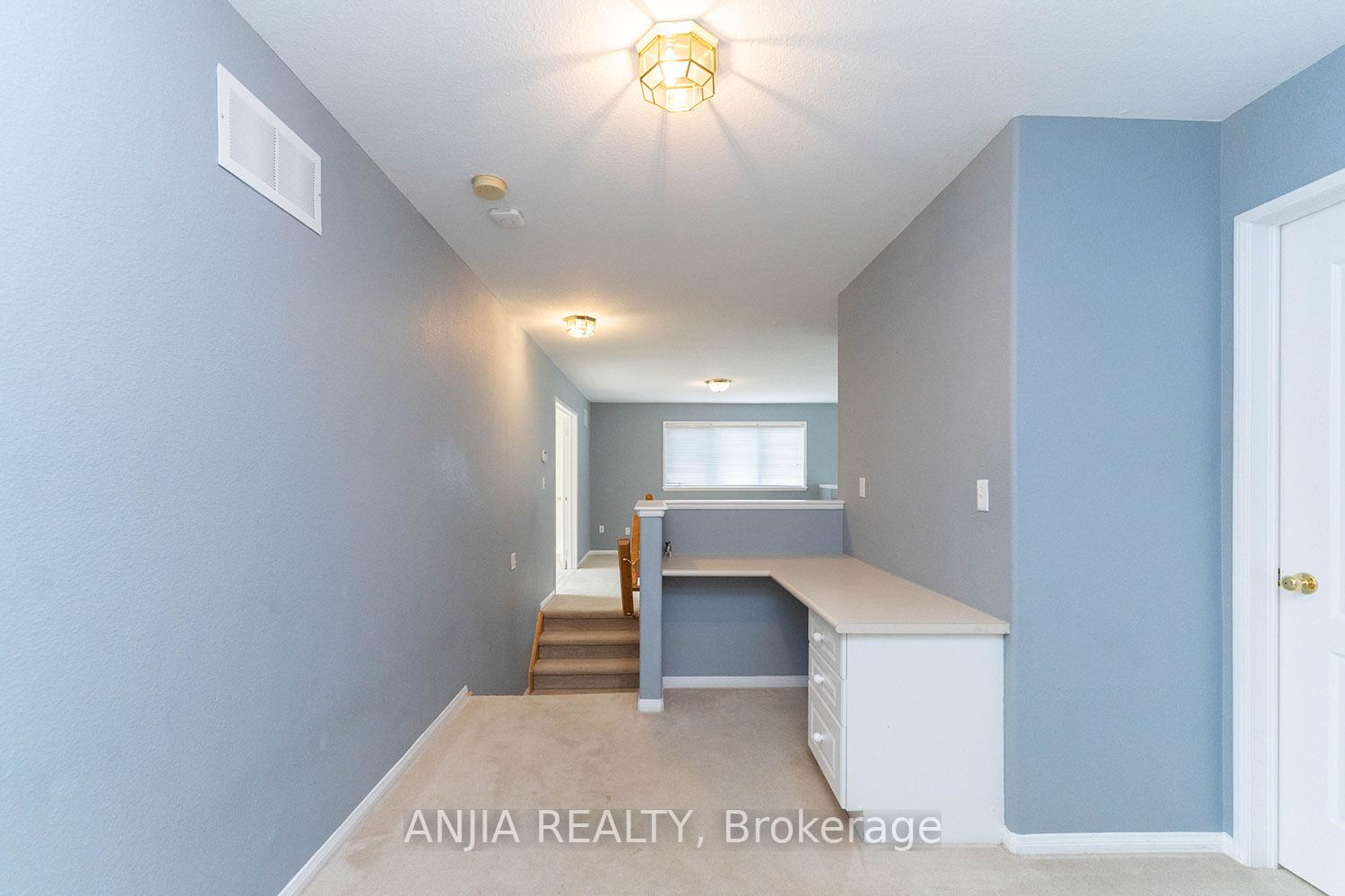 Photo 40 of 73 Winston Castle Drive, Markham, Berczy — HOMEH