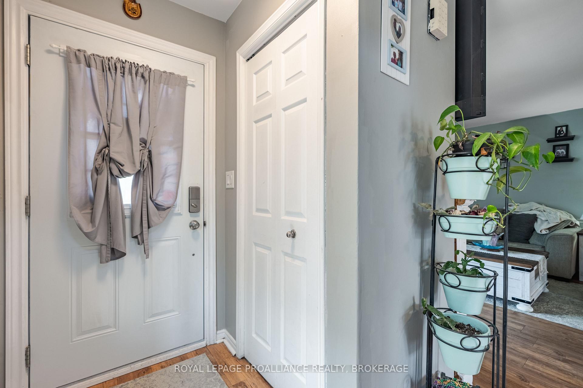 Photo 4 of 587 Davis Drive, Kingston, East Gardiners Rd — HOMEH