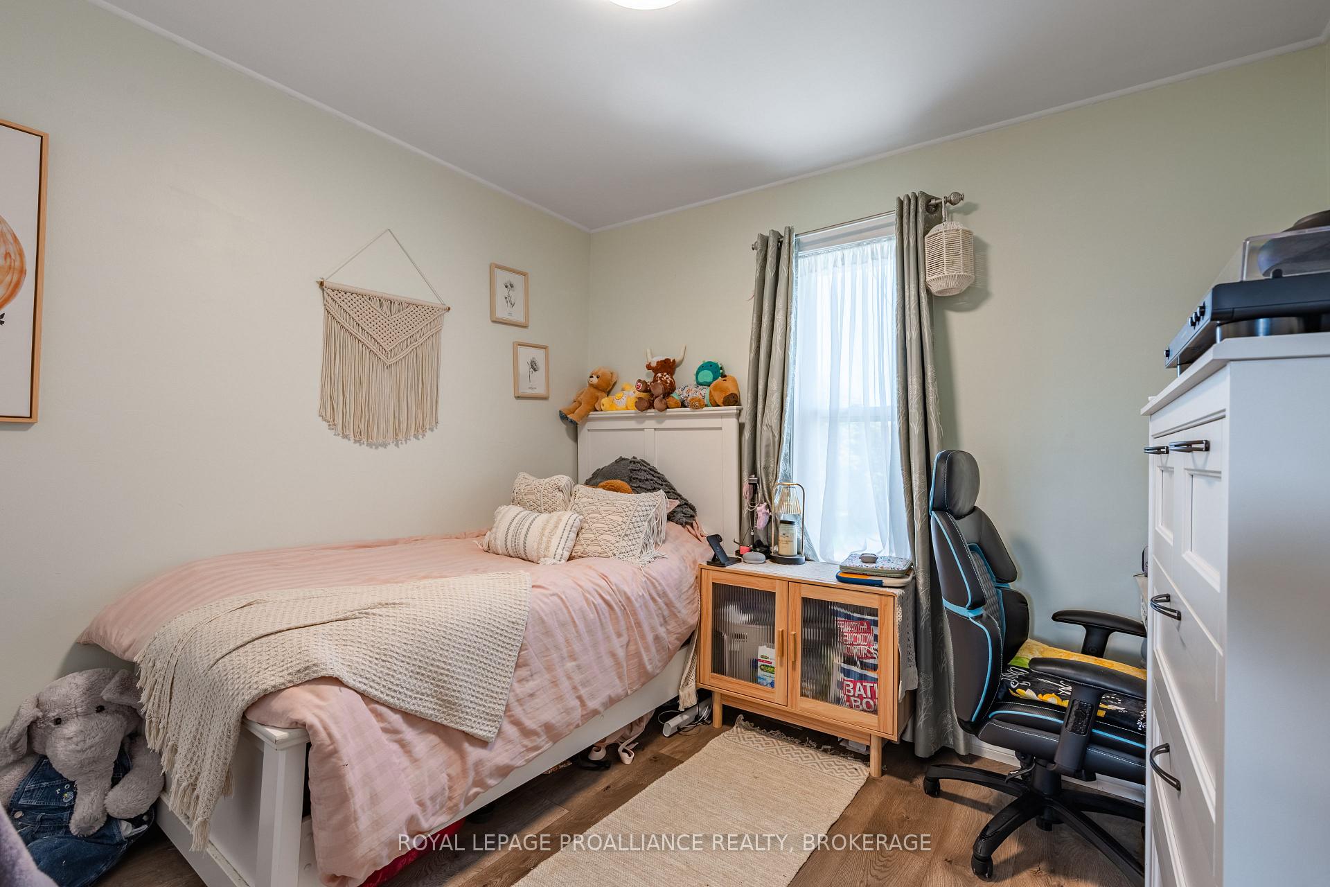 Photo 19 of 587 Davis Drive, Kingston, East Gardiners Rd — HOMEH