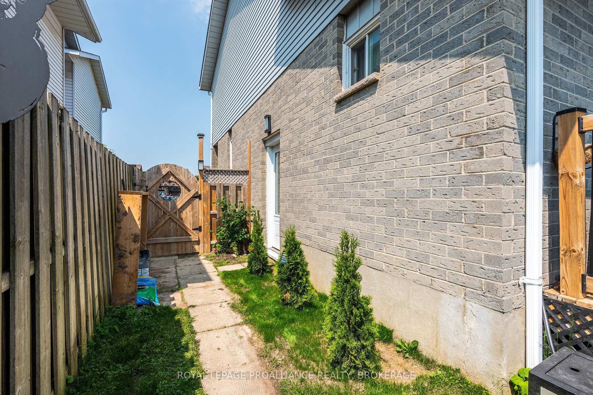 Photo 39 of 587 Davis Drive, Kingston, East Gardiners Rd — HOMEH