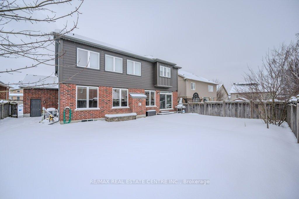 Photo 23 of 127 Janine Street, Kitchener — HOMEH