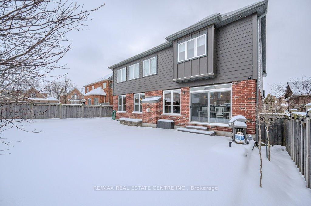 Photo 24 of 127 Janine Street, Kitchener — HOMEH