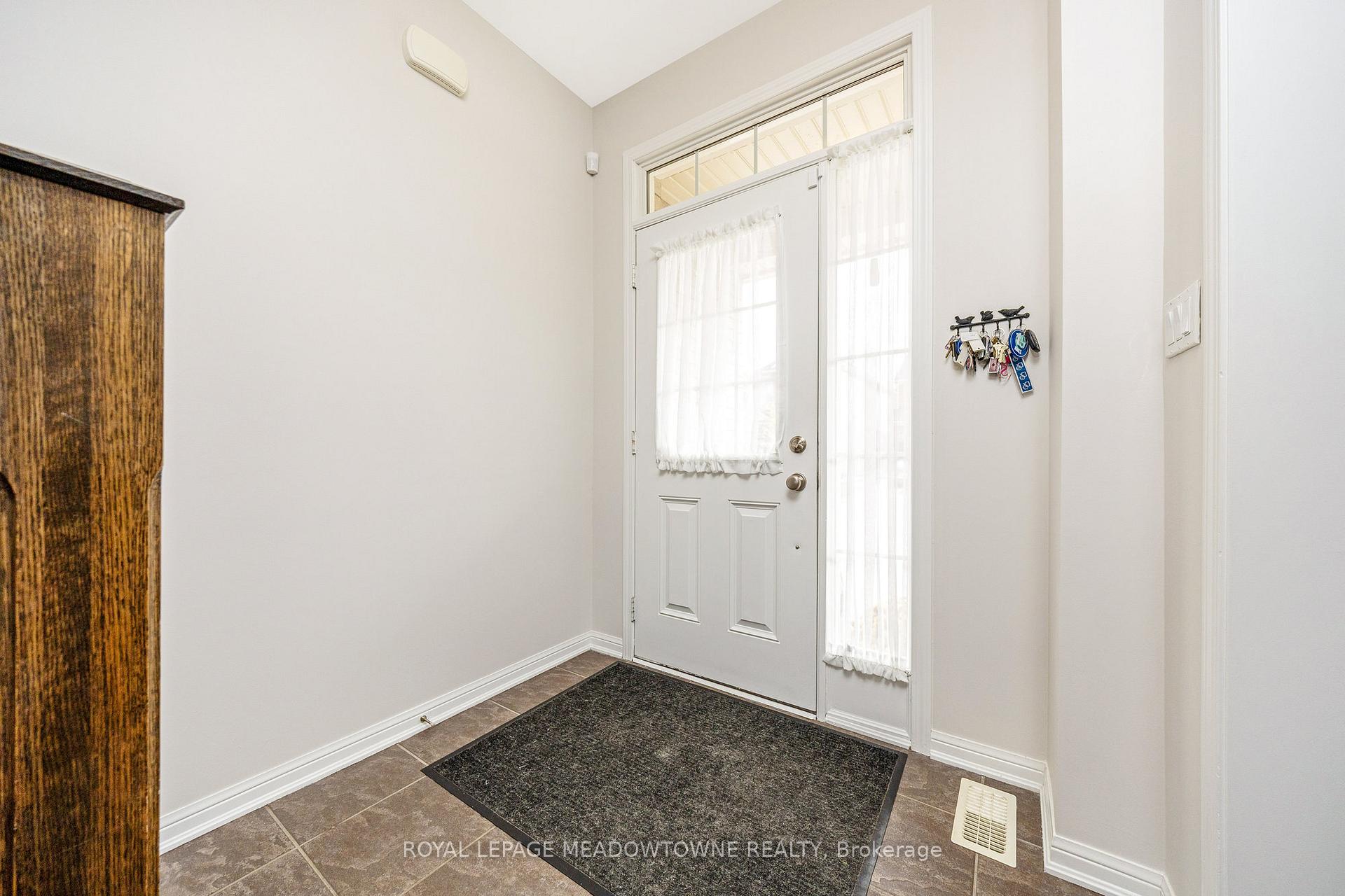Photo 5 of 319 Silver Court, Milton, Harrison — HOMEH