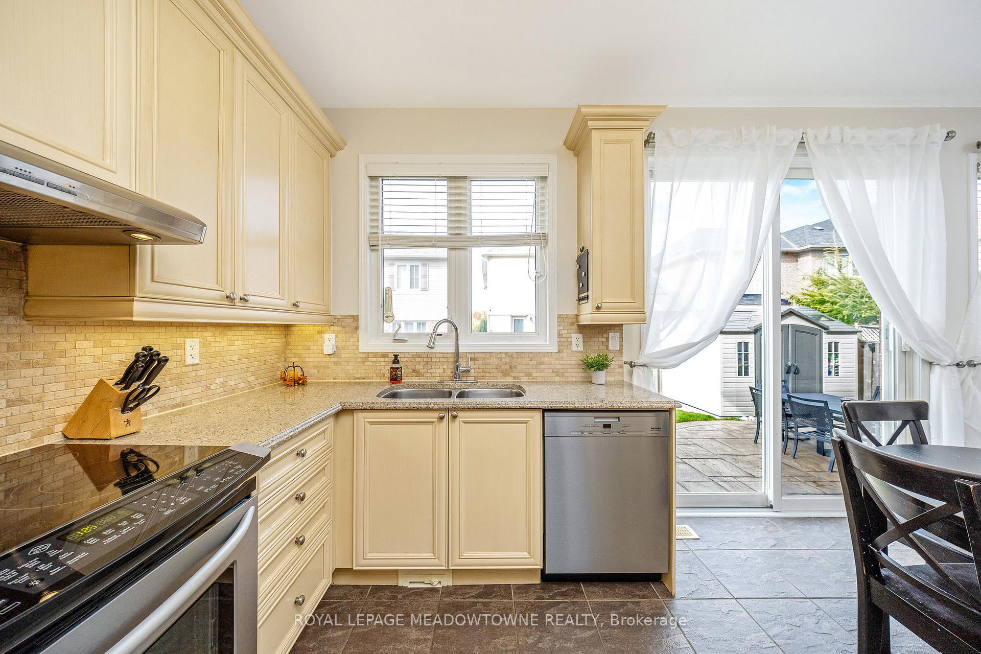 Photo 19 of 319 Silver Court, Milton, Harrison — HOMEH