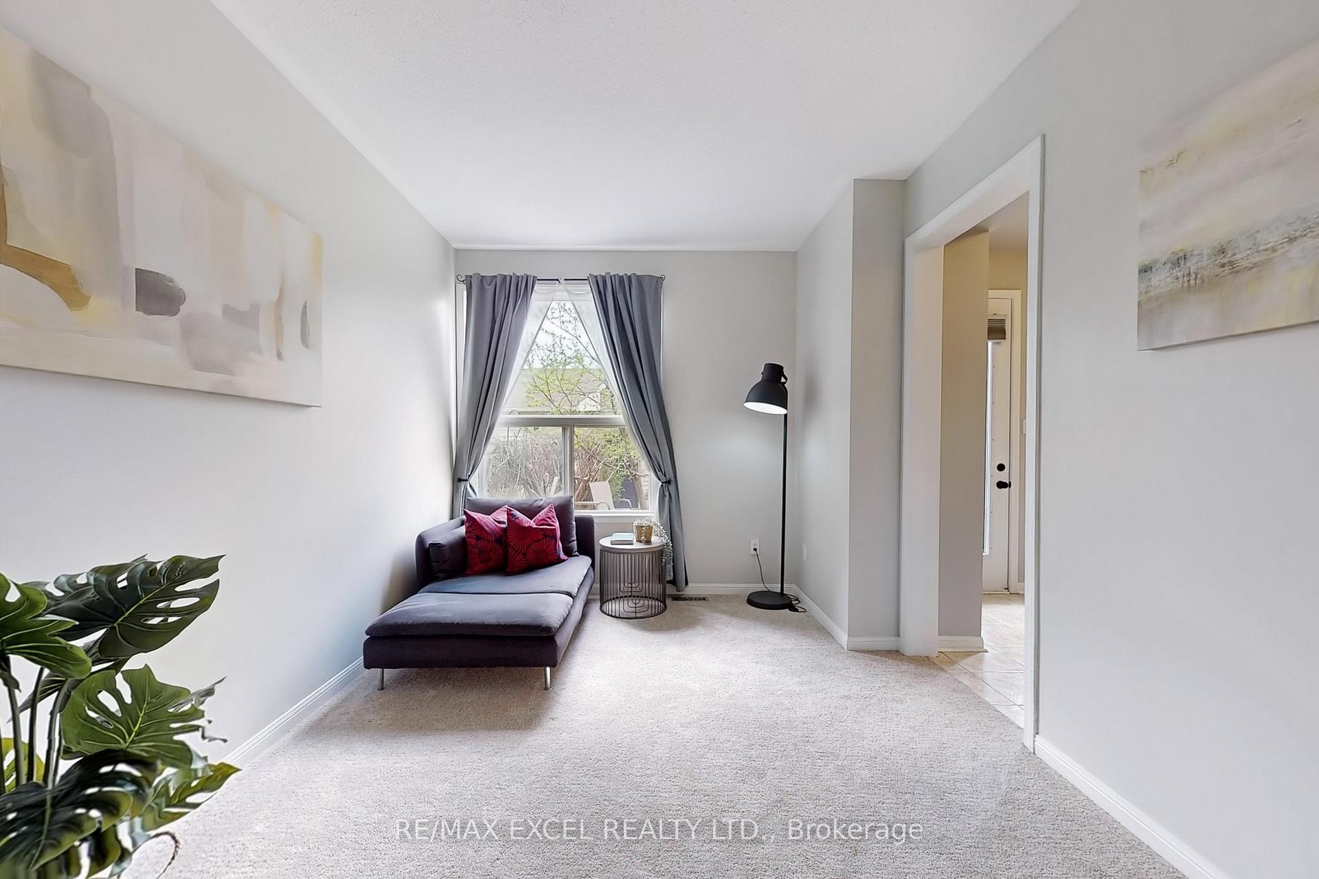 Photo 12 of 318 Country Glen Road, Markham, Cornell — HOMEH