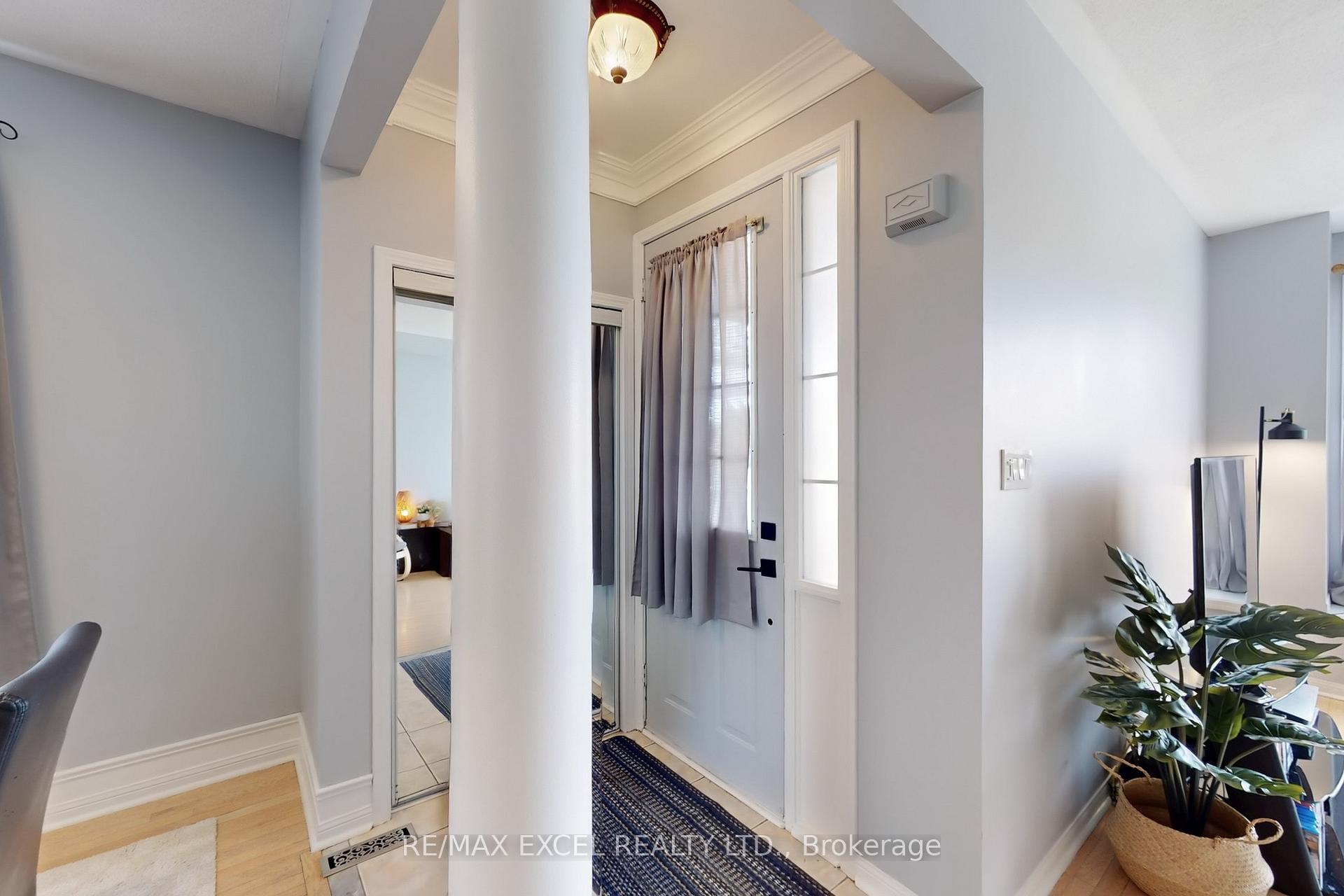 Photo 20 of 318 Country Glen Road, Markham, Cornell — HOMEH