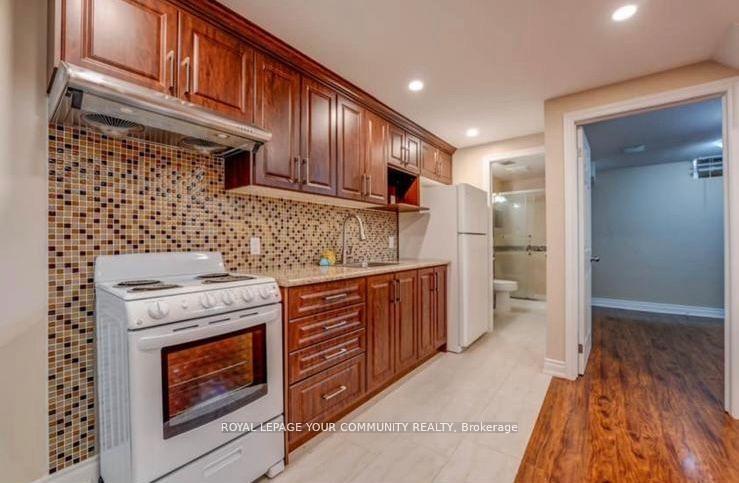 Photo 3 of Unit Basement, 116 Jack Monkman Crescent, Markham, Cedarwood — HOMEH