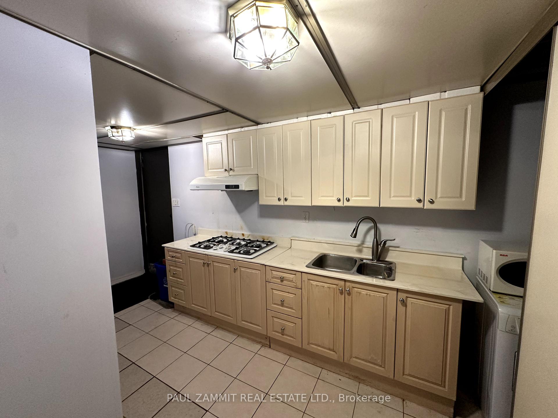 Photo 22 of 28 Sycamore Drive, Markham, Aileen-Willowbrook — HOMEH