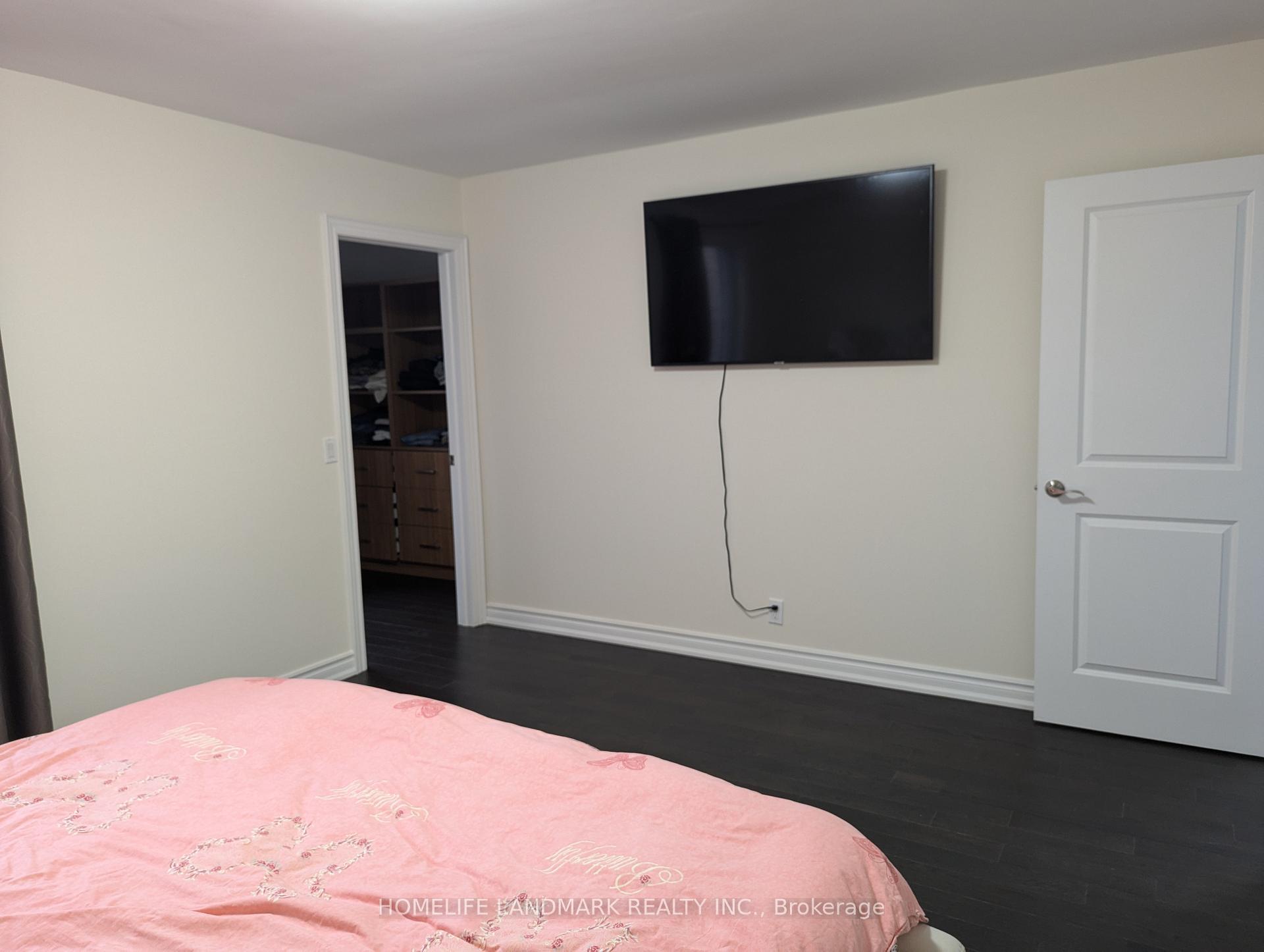 Photo 7 of 41 Mercer Crescent, Markham, Raymerville — HOMEH