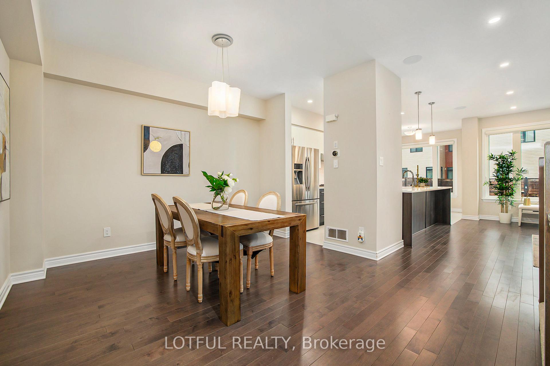 Photo 8 of 14 Plank Street, Ottawa, Kanata - Emerald Meadows/Trailwest — HOMEH