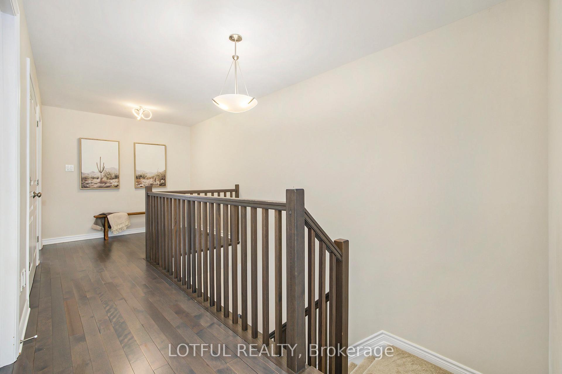 Photo 15 of 14 Plank Street, Ottawa, Kanata - Emerald Meadows/Trailwest — HOMEH