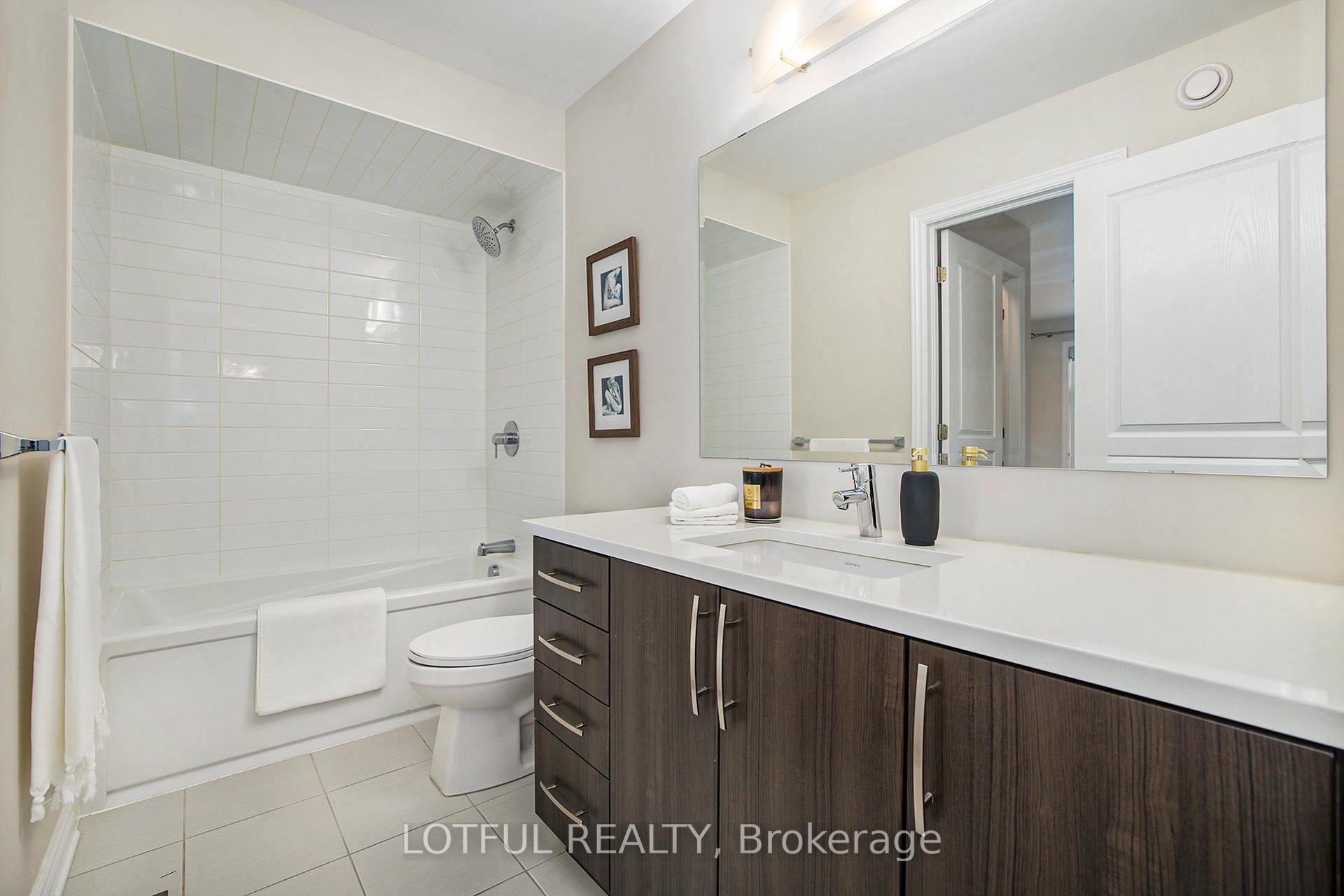 Photo 20 of 14 Plank Street, Ottawa, Kanata - Emerald Meadows/Trailwest — HOMEH