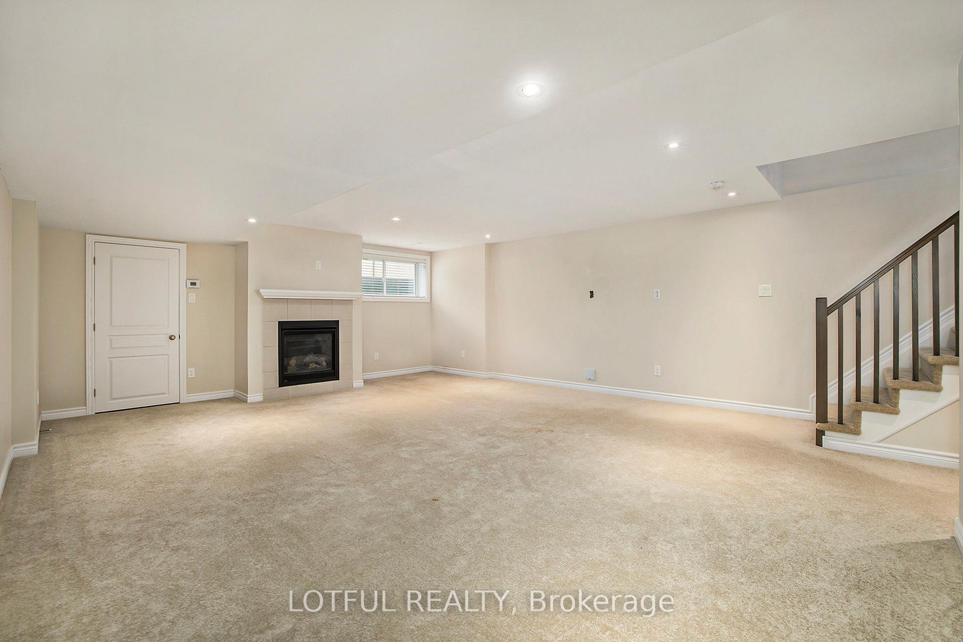 Photo 23 of 14 Plank Street, Ottawa, Kanata - Emerald Meadows/Trailwest — HOMEH