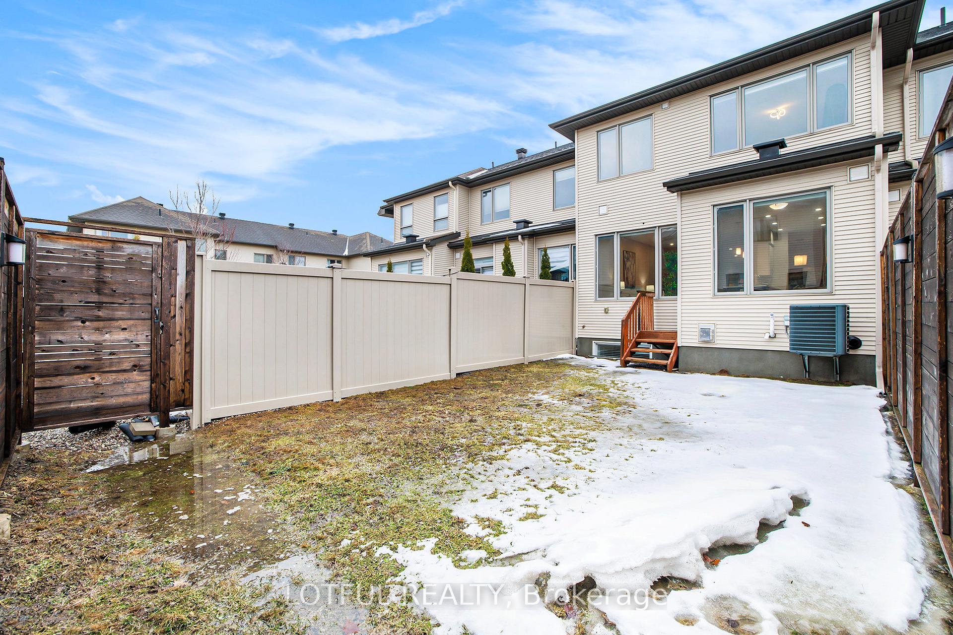 Photo 26 of 14 Plank Street, Ottawa, Kanata - Emerald Meadows/Trailwest — HOMEH