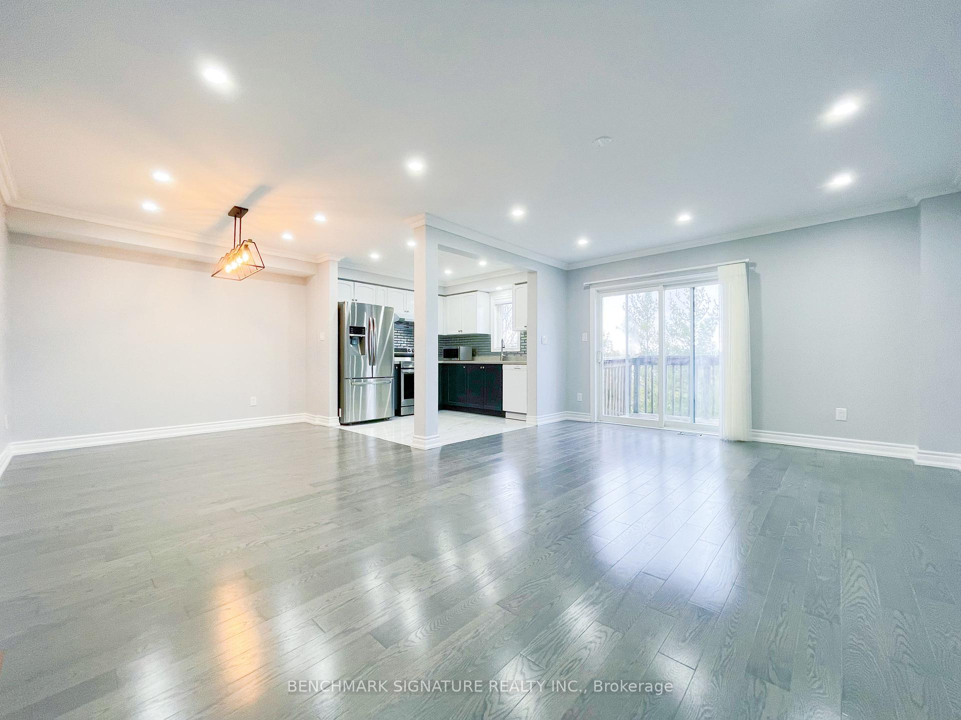 Photo 2 of 79 Maple Ridge Crescent, Markham, Greensborough — HOMEH