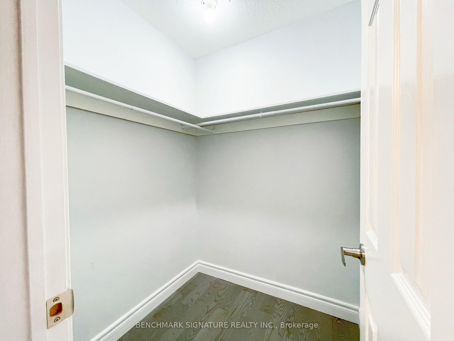 Photo 10 of 79 Maple Ridge Crescent, Markham, Greensborough — HOMEH