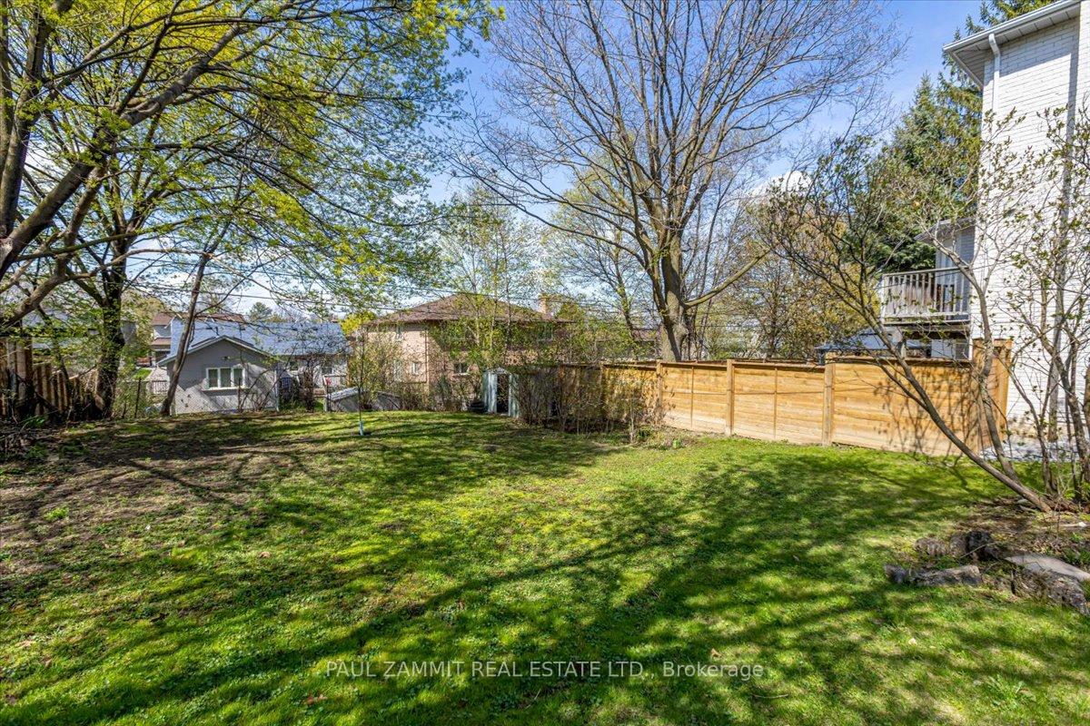 Photo 12 of 106 Highland Park Boulevard, Markham, Grandview — HOMEH