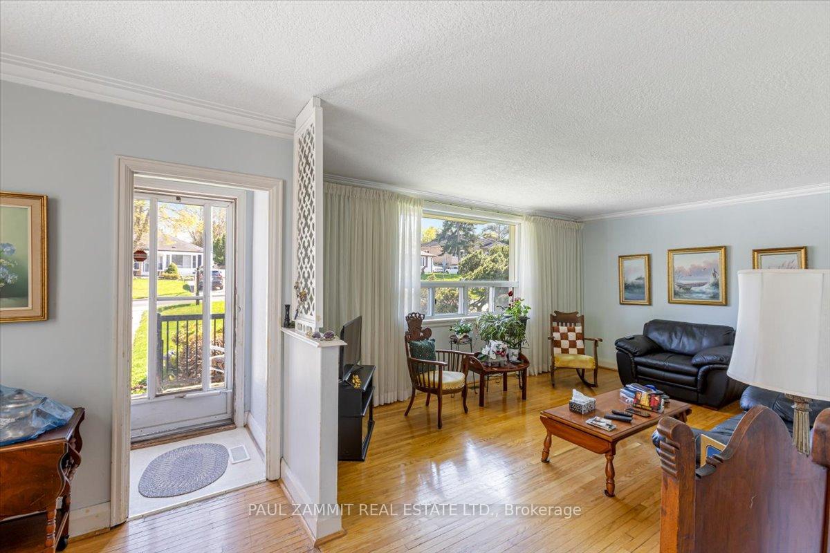 Photo 13 of 106 Highland Park Boulevard, Markham, Grandview — HOMEH