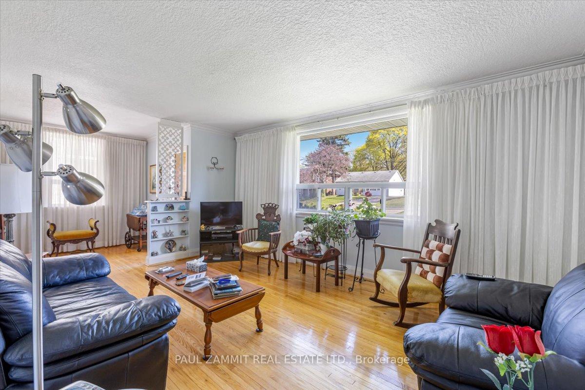 Photo 16 of 106 Highland Park Boulevard, Markham, Grandview — HOMEH